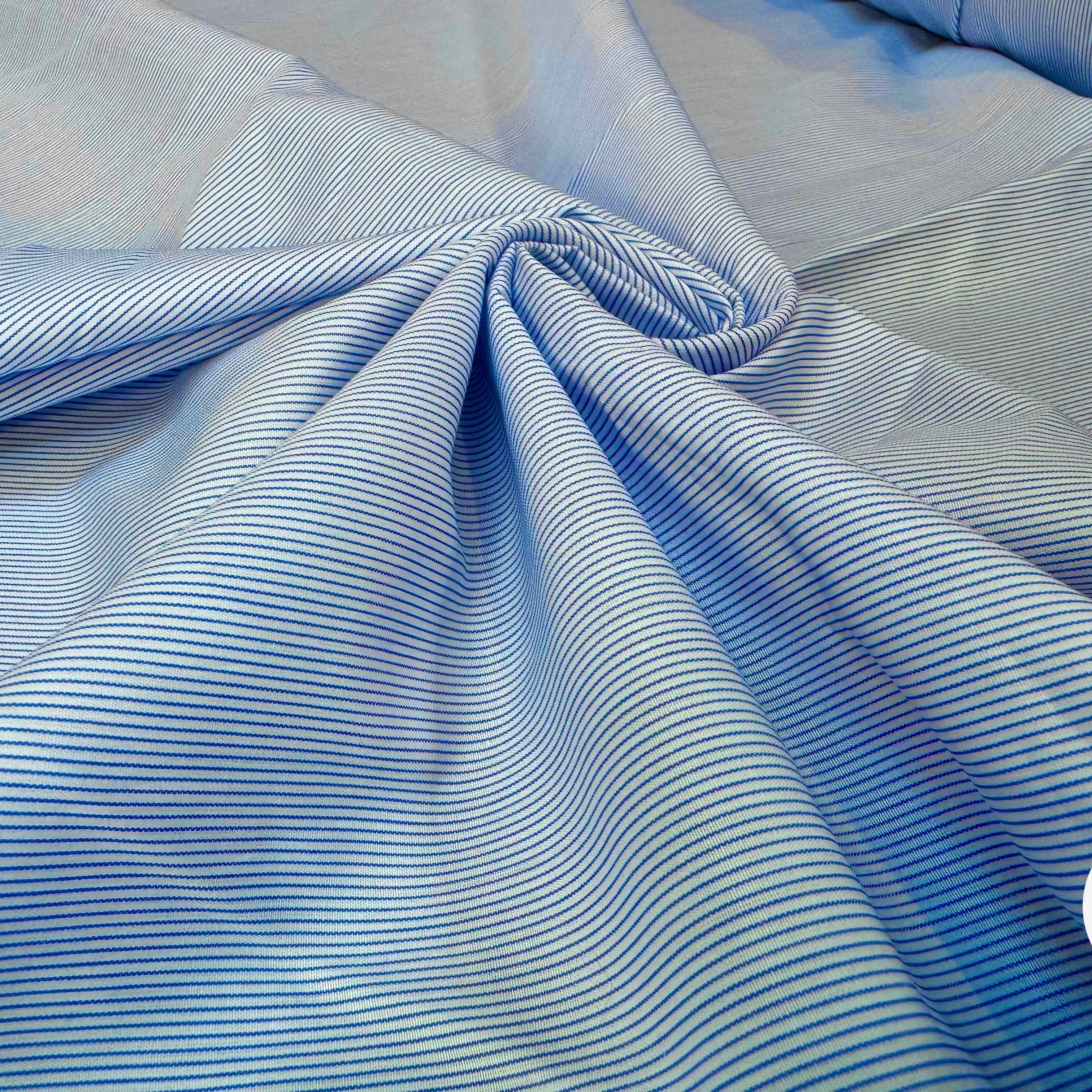 POPELINE DE COTON 100% COTON A RAYURES VERTICALES NAVY ET BLANC - My Little Coupon