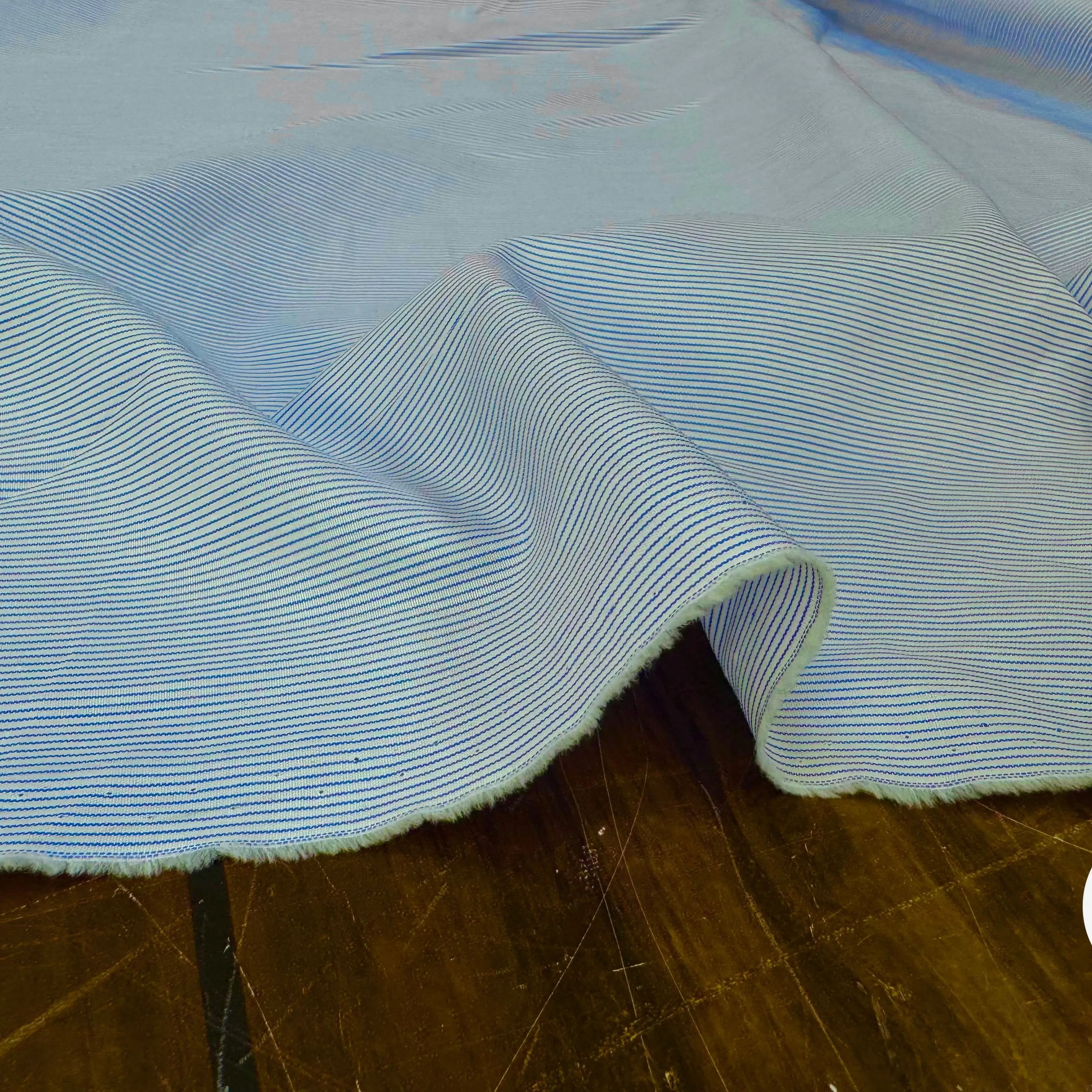 POPELINE DE COTON 100% COTON A RAYURES VERTICALES NAVY ET BLANC - My Little Coupon