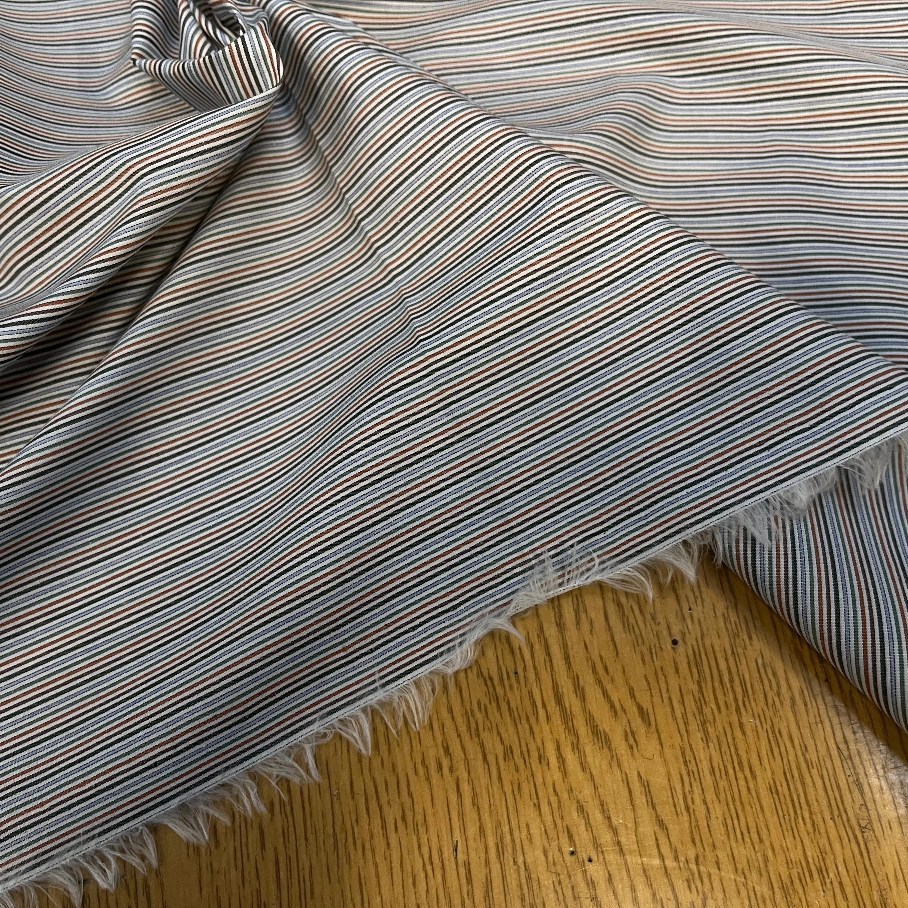 POPELINE DE COTON À MULTIPLES RAYURES PARALLÈLES À LA LISIÈRE - My Little Coupon