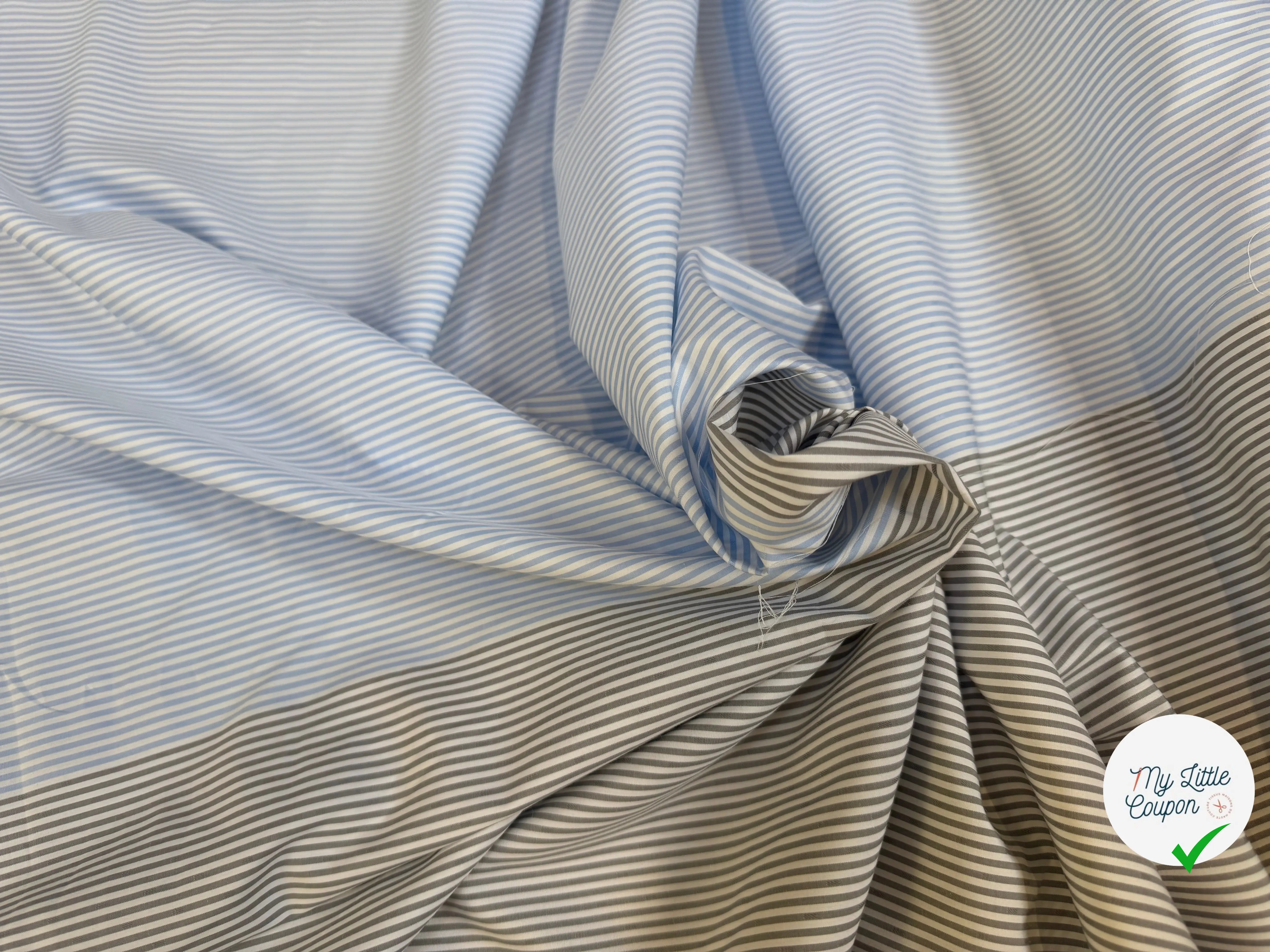 POPELINE DE COTON BICOLORE À RAYURES BLEU CIEL ET GRIS - My Little Coupon