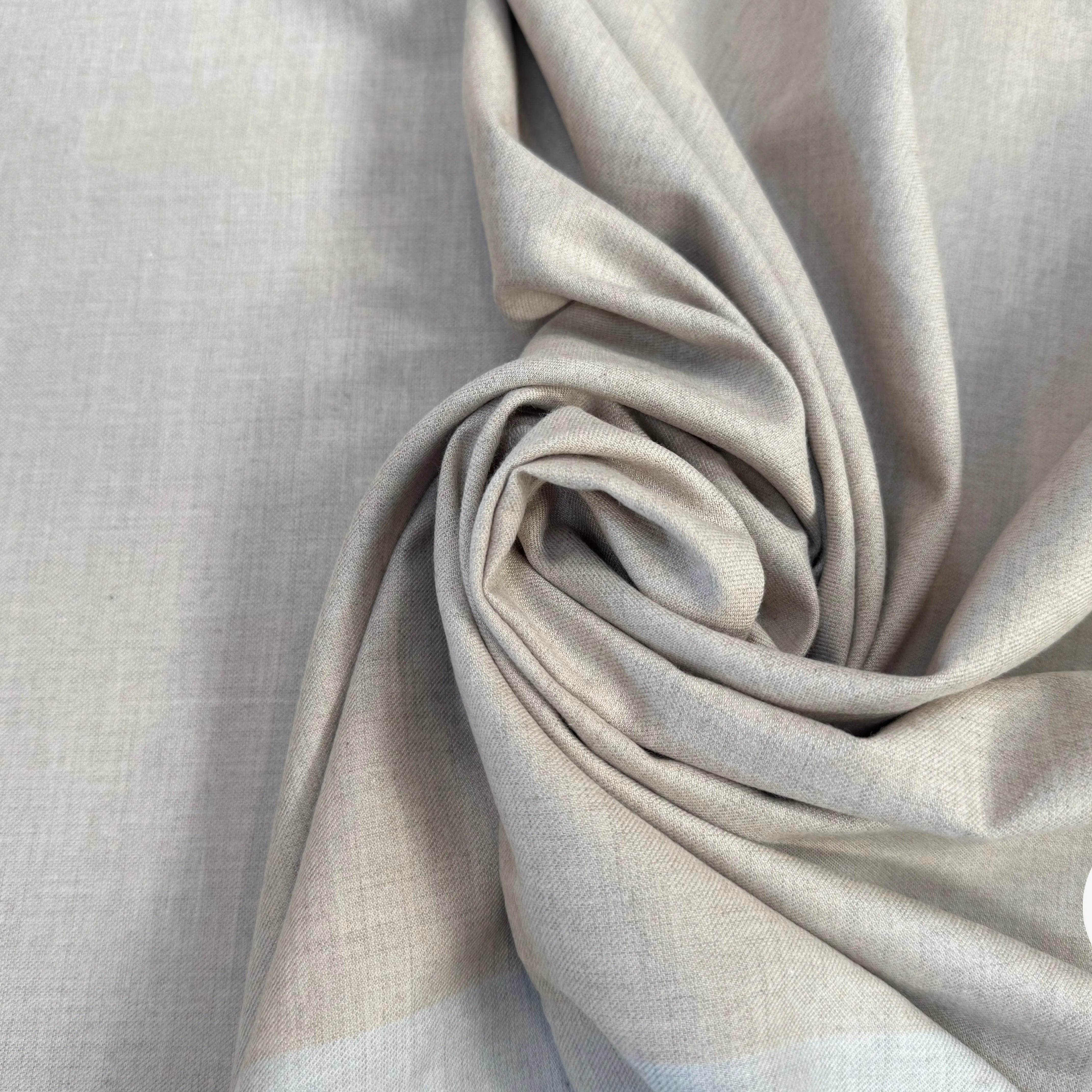 POPELINE DE COTON BLANC MOTIFS PETITS CARREAUX BLEU NAVY - My Little Coupon