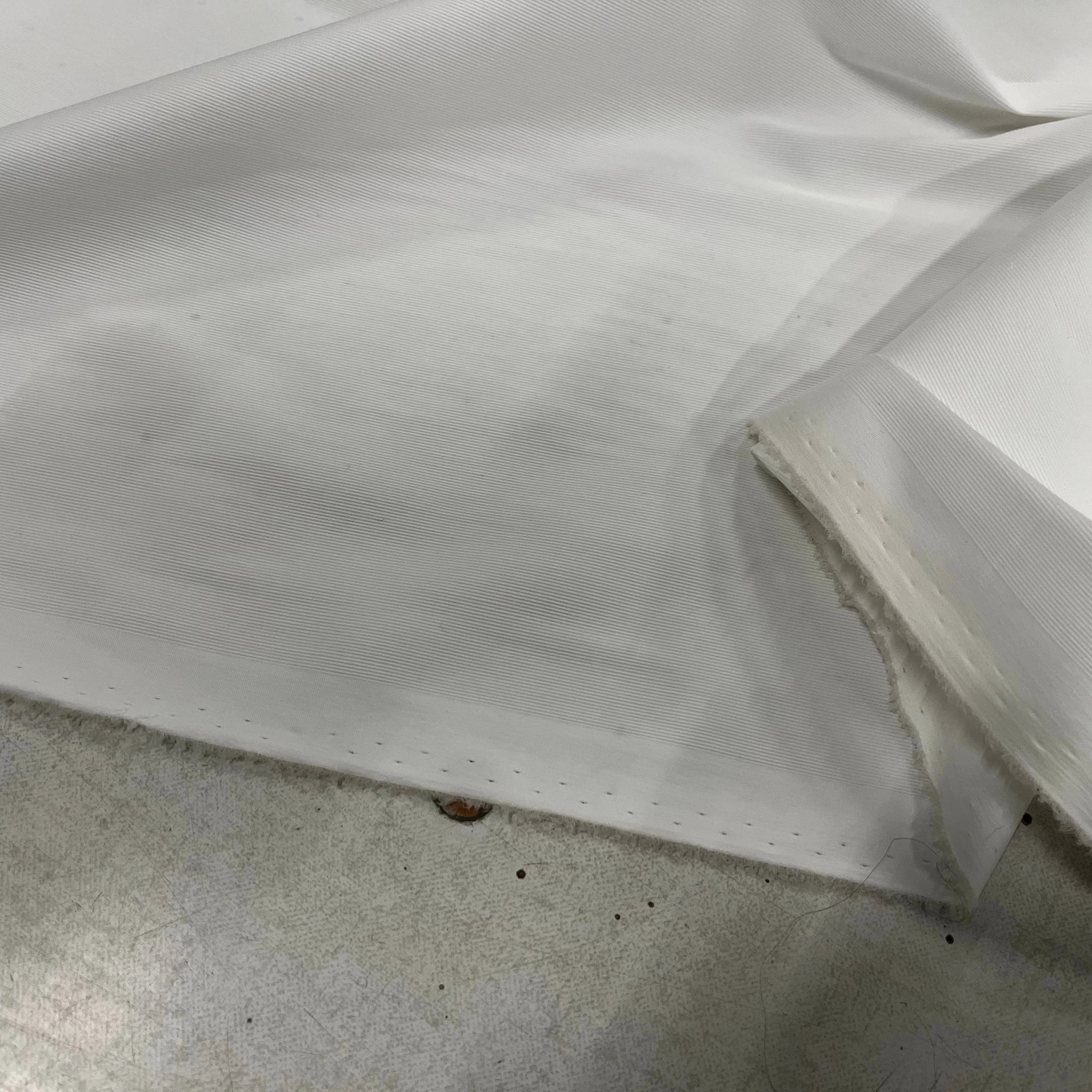 POPELINE DE COTON BLANCE AVEC DE FINES RAYURES 150CM - My Little Coupon