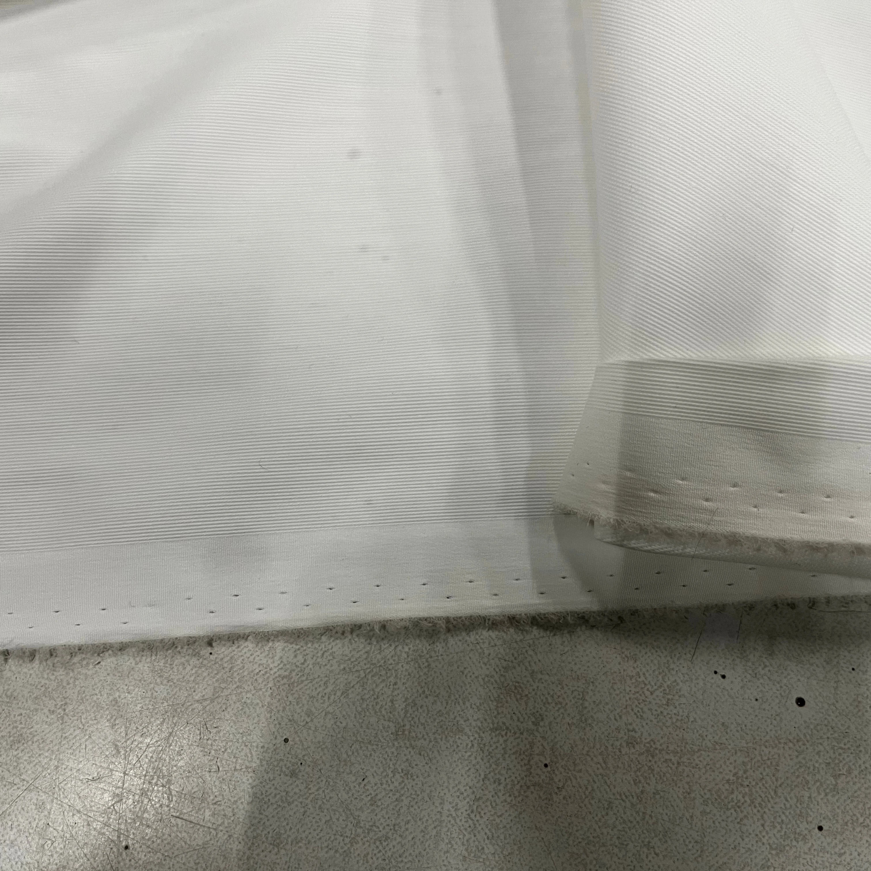 POPELINE DE COTON BLANCE AVEC DE FINES RAYURES 150CM - My Little Coupon