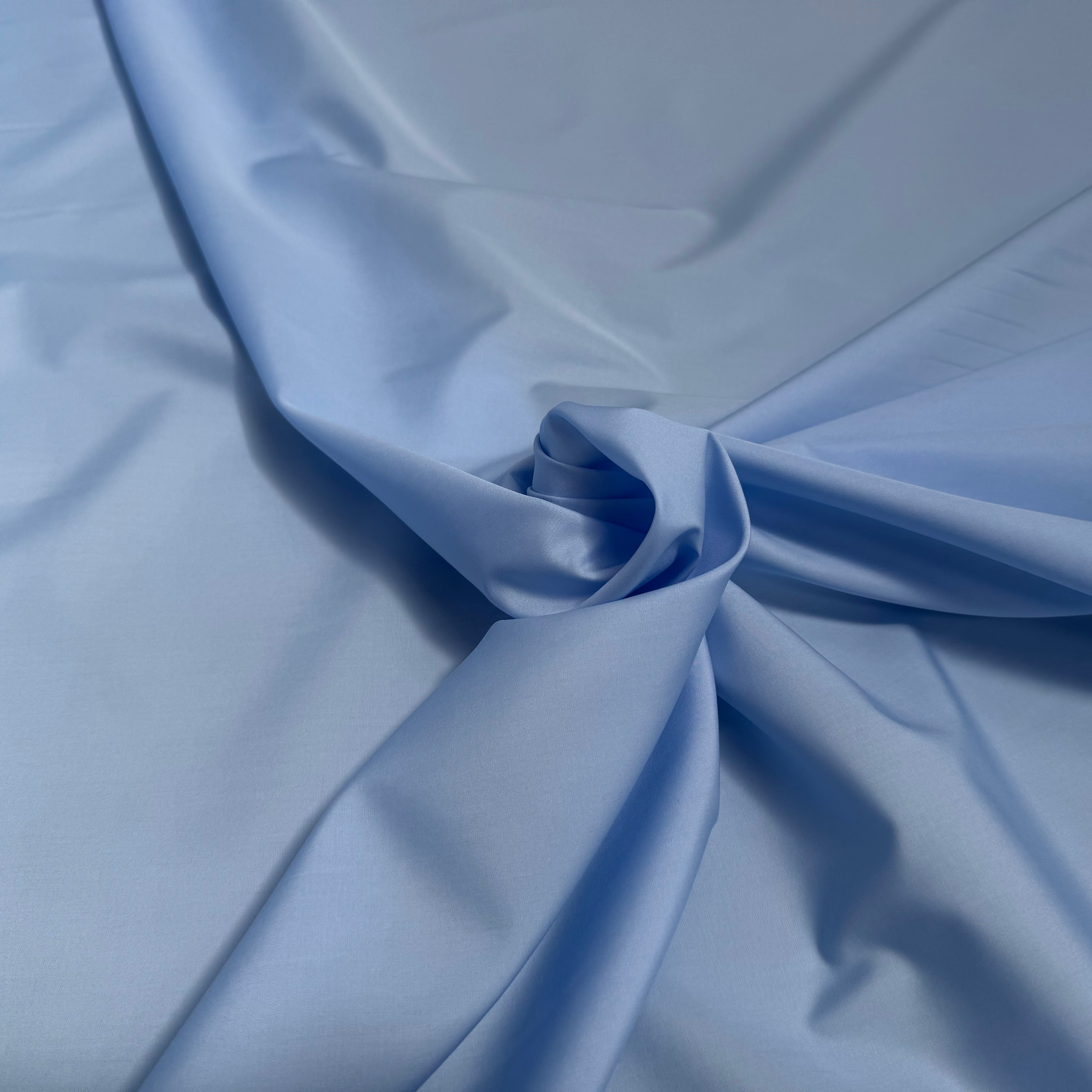 POPELINE DE COTON BLEU CIEL UNI - My Little Coupon