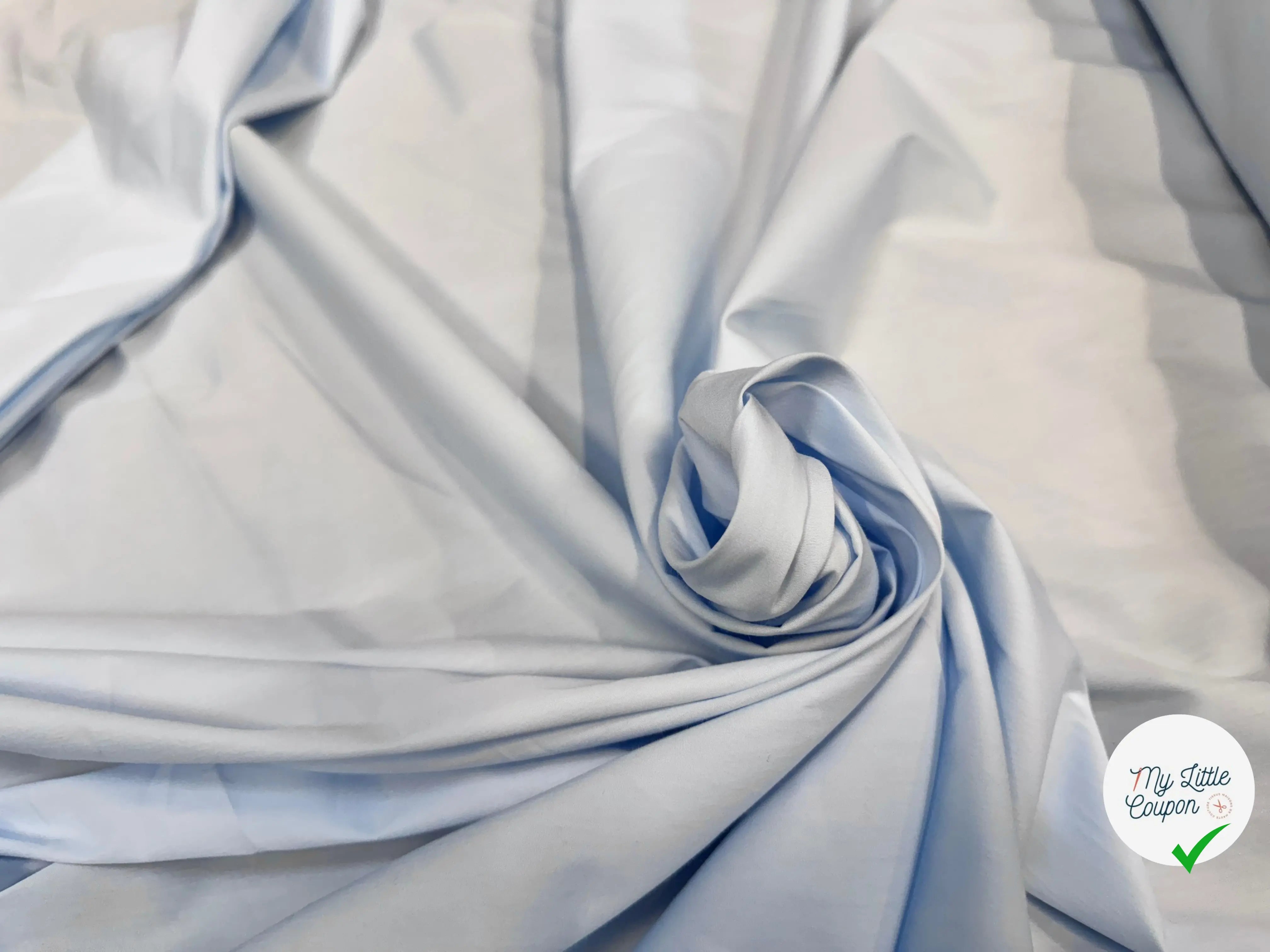 POPELINE DE COTON BLEU LÉGÈREMENT STRETCH - My Little Coupon