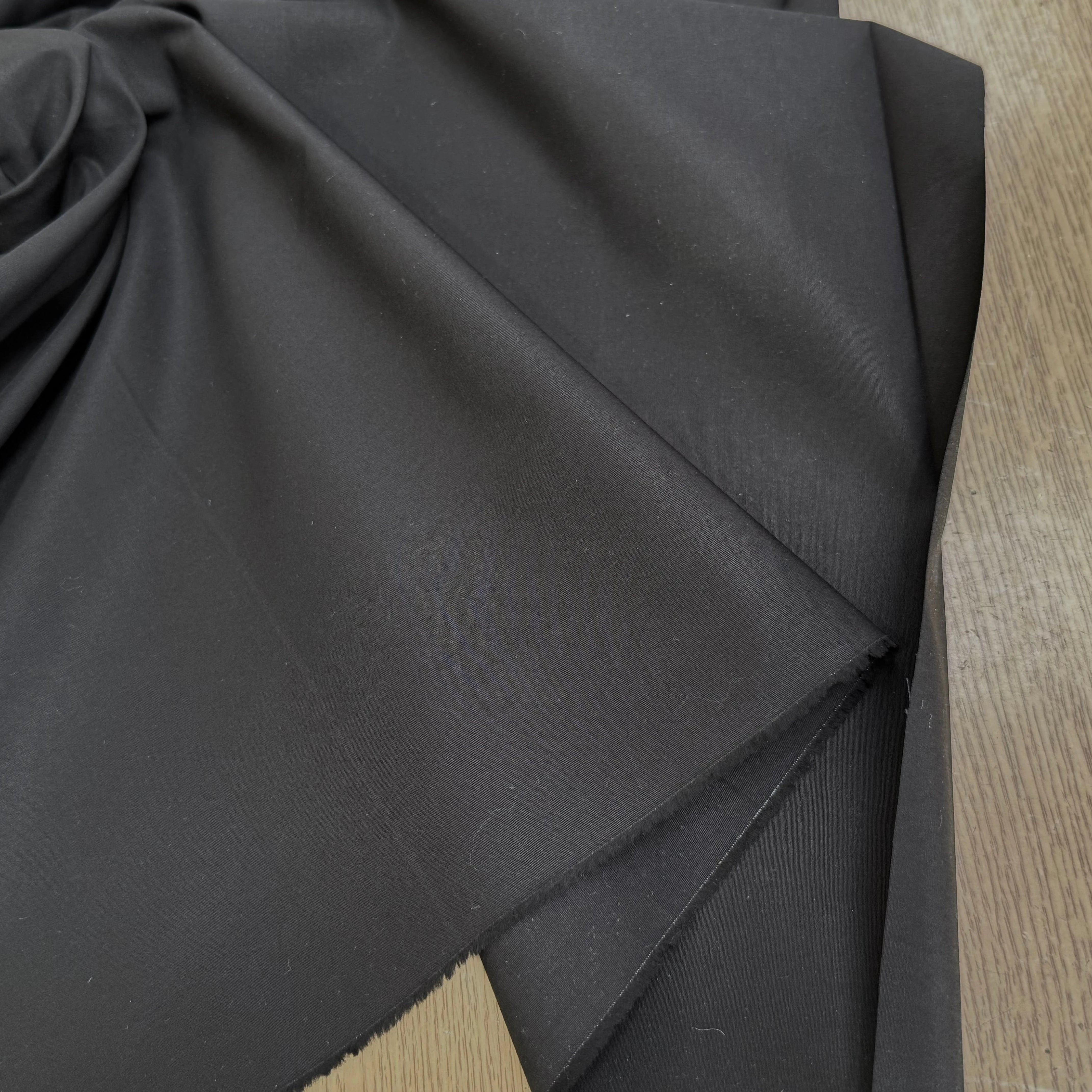 POPELINE DE COTON CRAQUANTE TENUE LOURDE QUALITÉ COUTURE NOIR - My Little Coupon