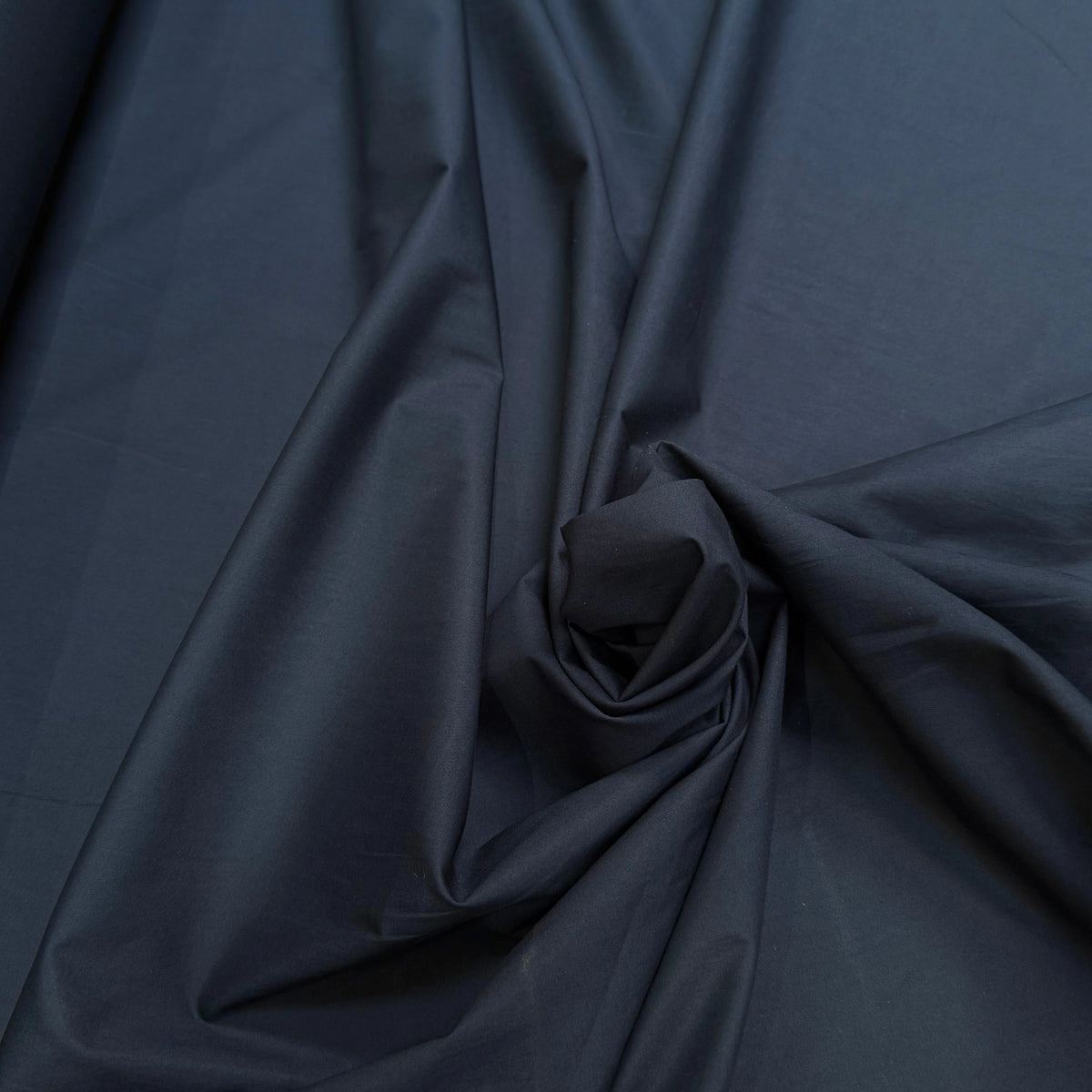 Tissu popeline de coton stretch bleu nuit