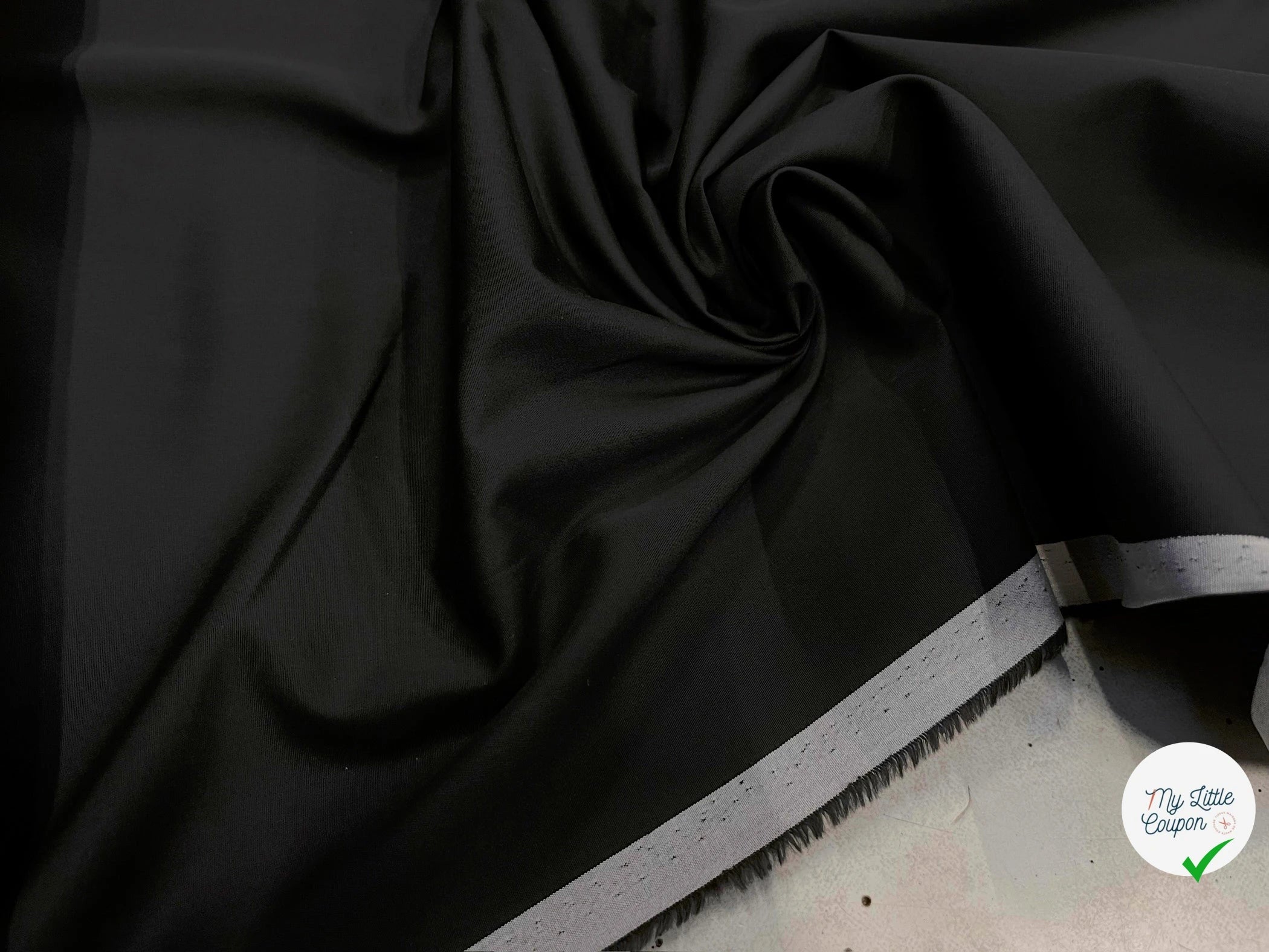 POPELINE DE COTON FINE NOIR MAGNIFIQUE RAYURE BLANCHE SUR LES LISIÈRES - My Little Coupon