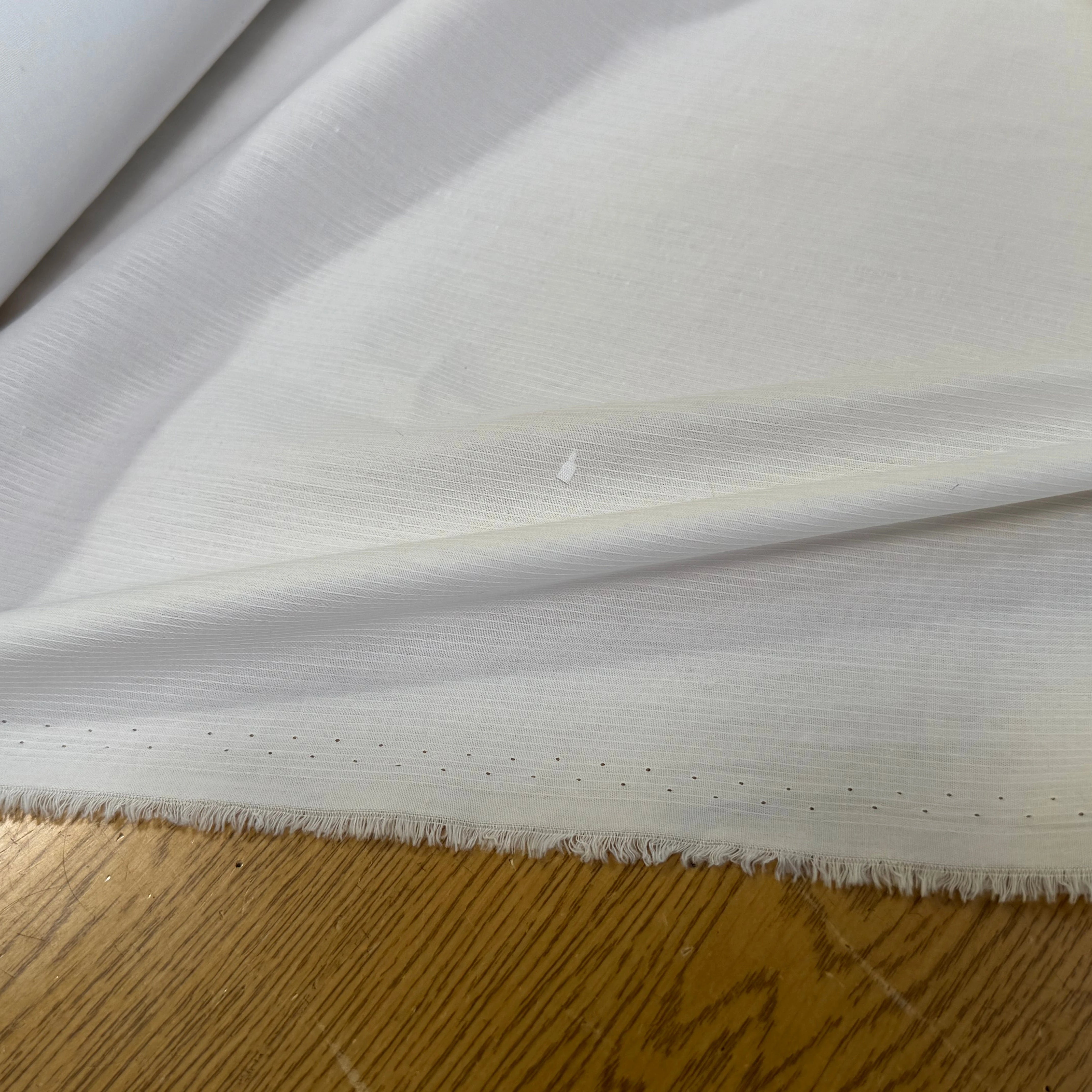 POPELINE DE COTON FINE RAYURES À FILS BLANC - My Little Coupon