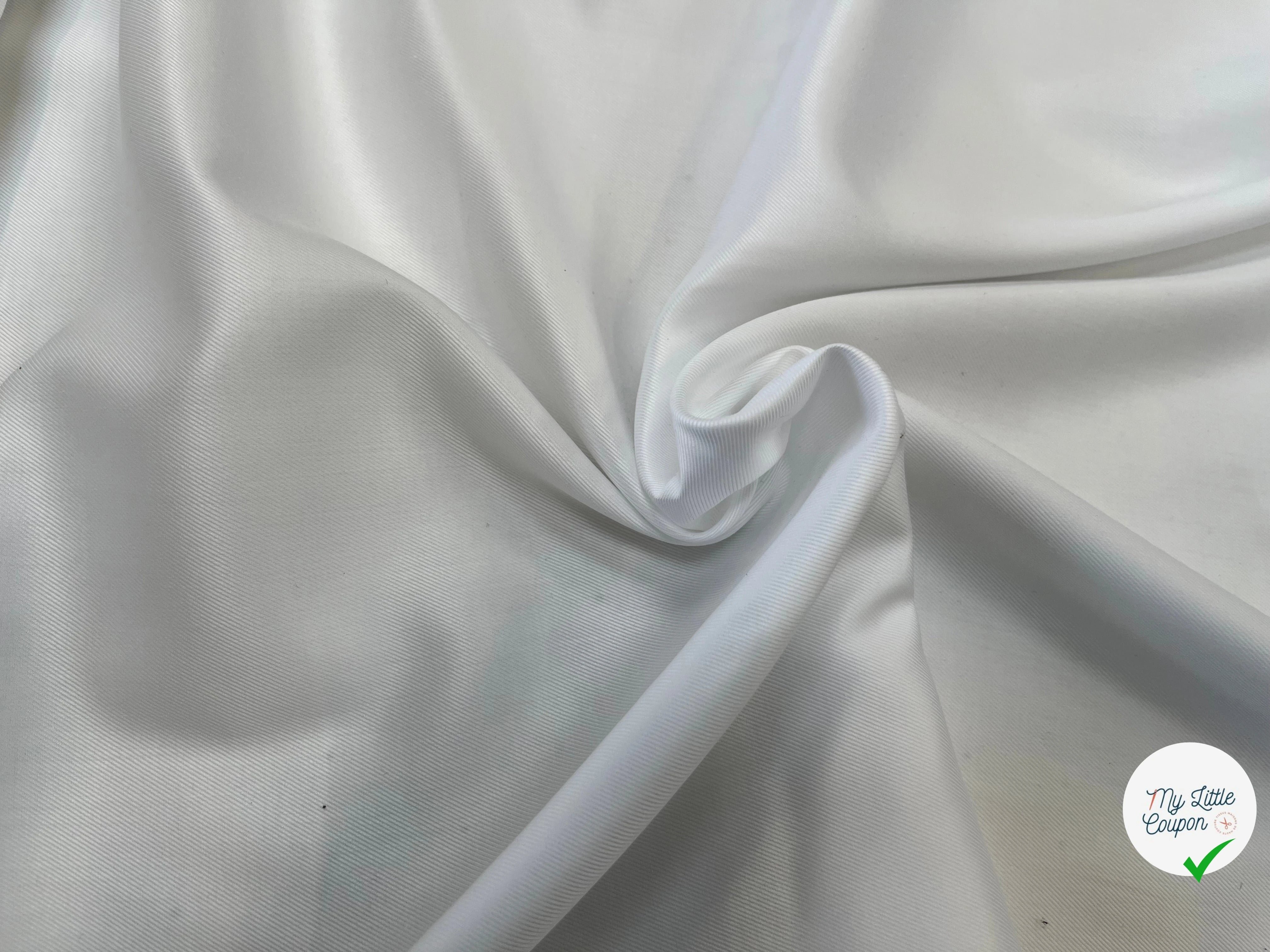 POPELINE DE COTON FINEMENT SERGÉE BLANC FLUIDE - My Little Coupon
