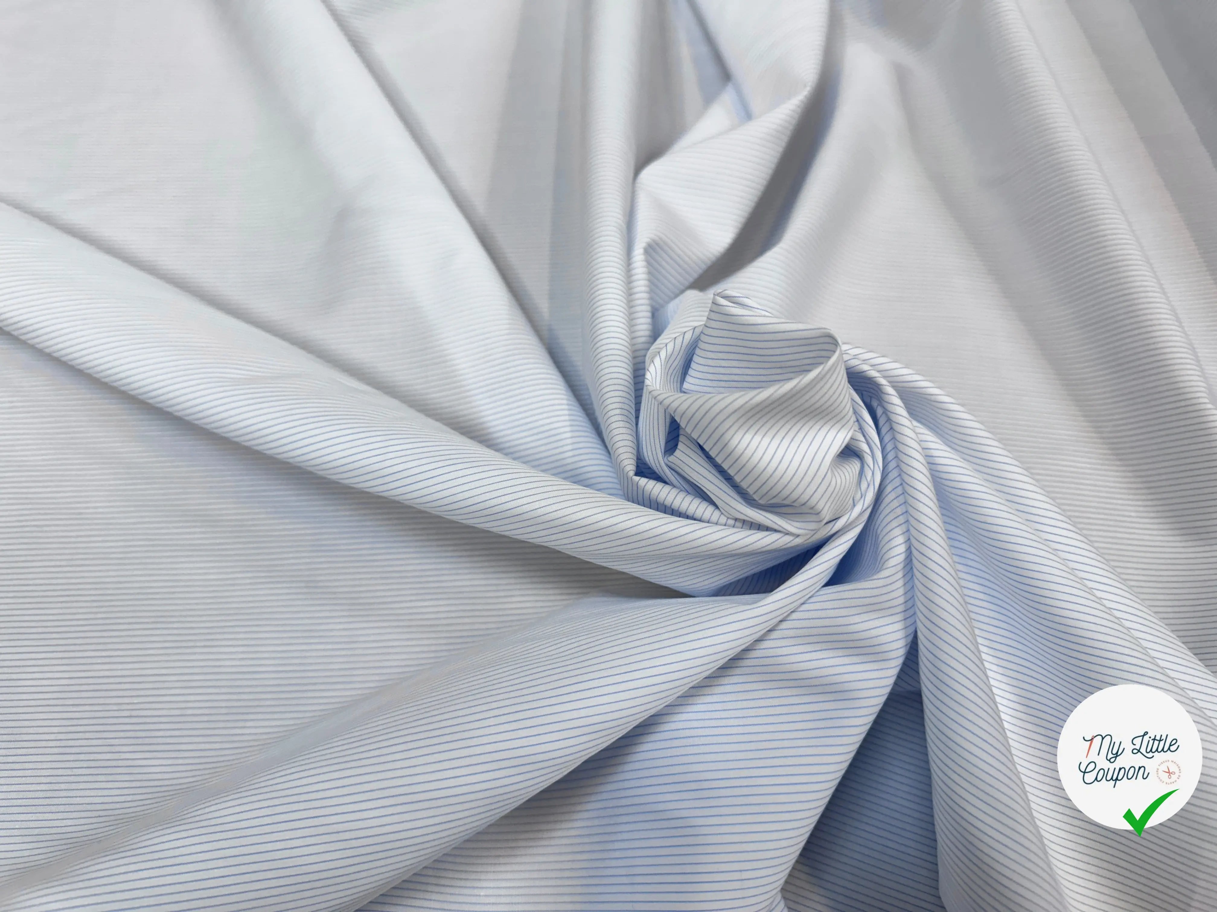 POPELINE DE COTON FINES RAYURES BLEU CLAIR BLEU CLAIRE ANDREZZA & CASTELLI - My Little Coupon