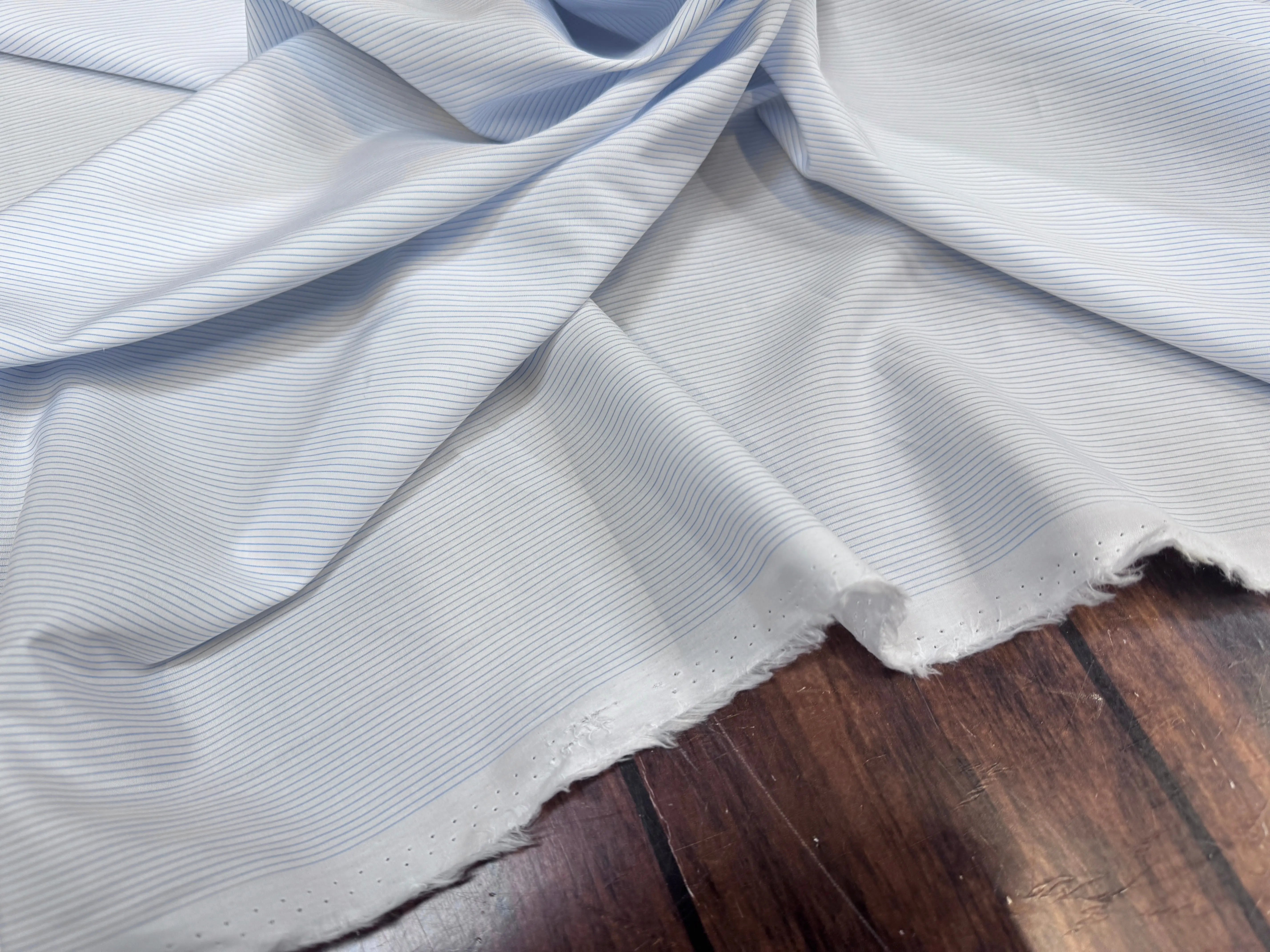 POPELINE DE COTON FINES RAYURES BLEU CLAIR BLEU CLAIRE ANDREZZA & CASTELLI - My Little Coupon