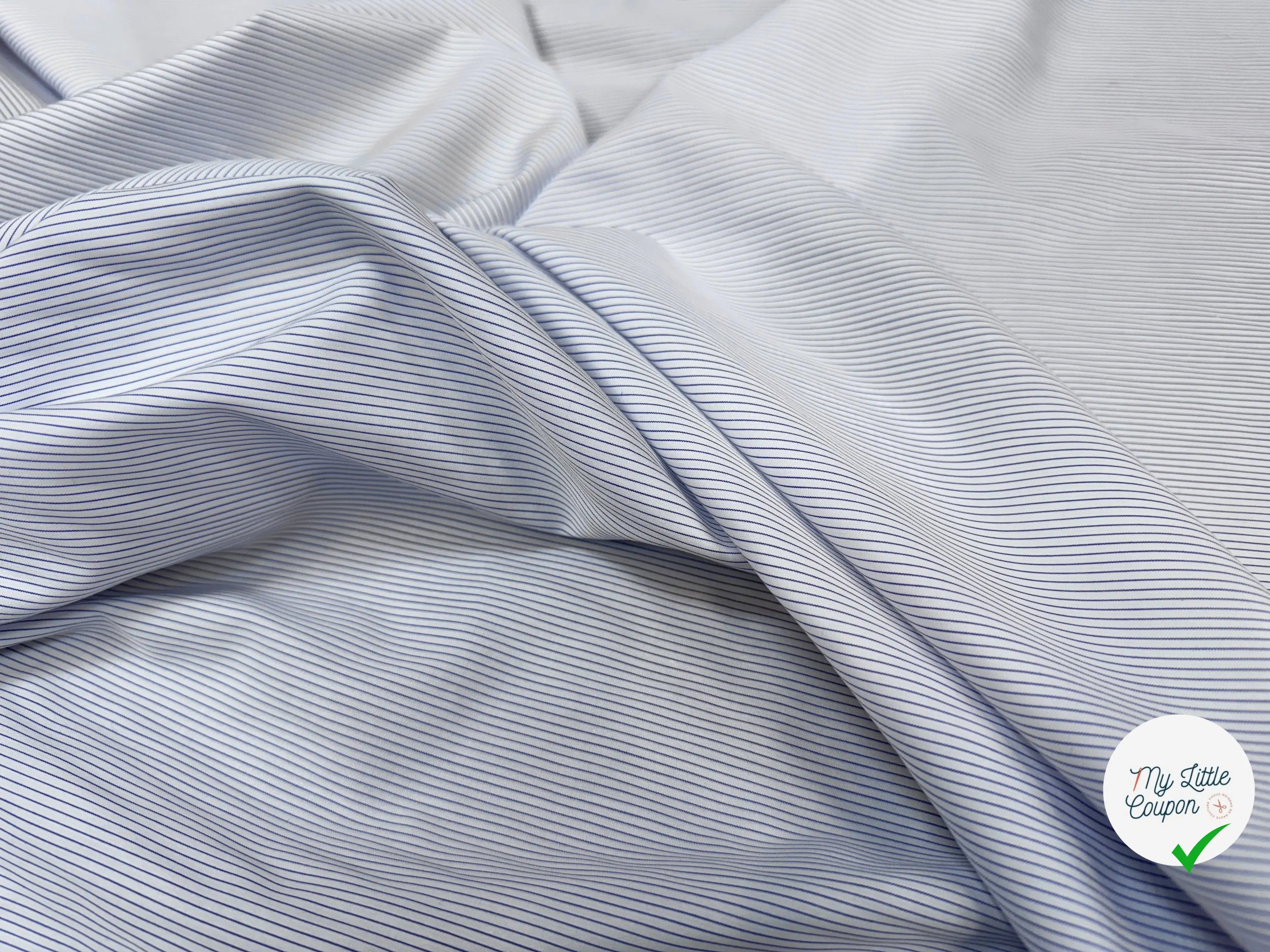 POPELINE DE COTON FINES RAYURES BLEU MARINE - My Little Coupon