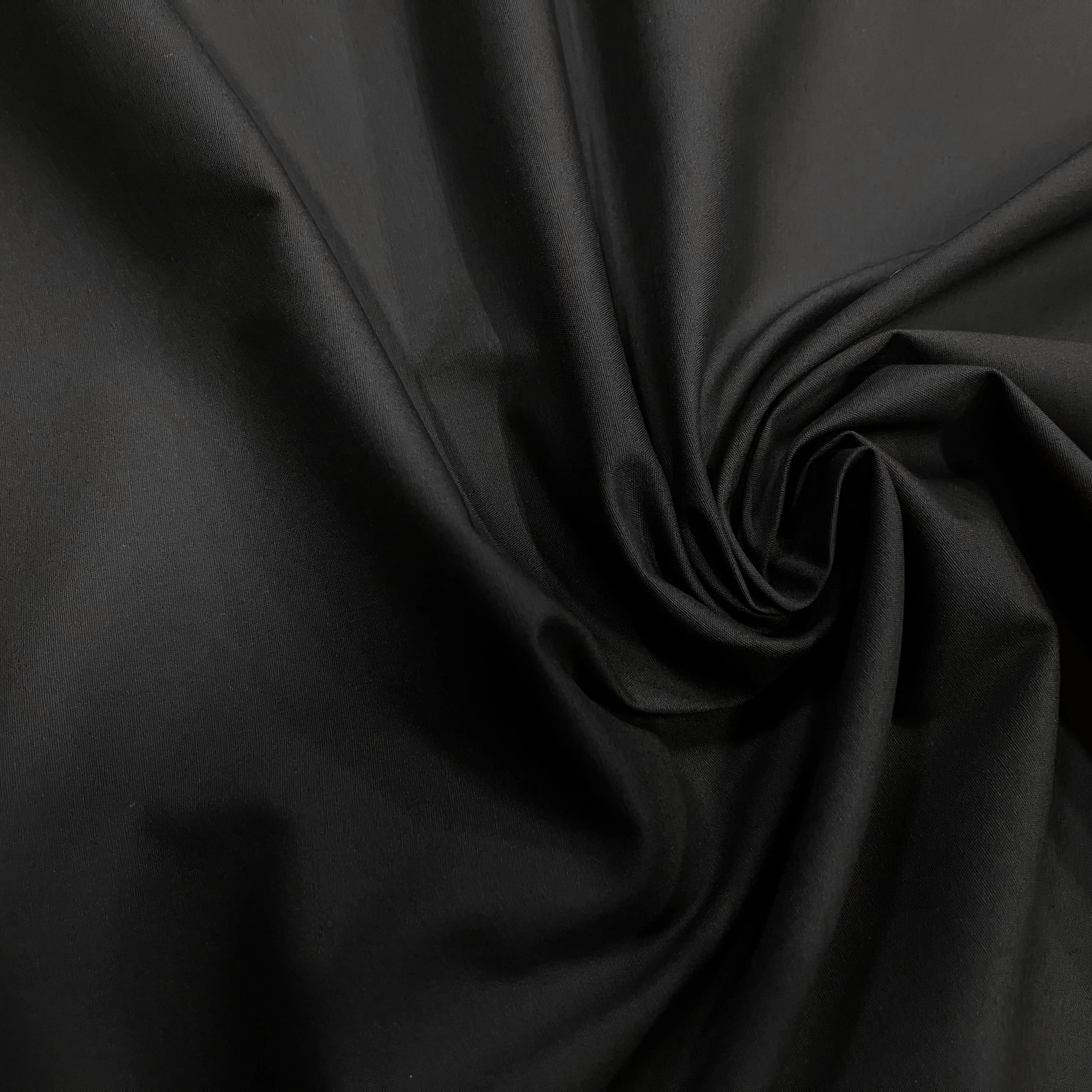 POPELINE DE COTON FLUIDE NOIR 132CM - My Little Coupon