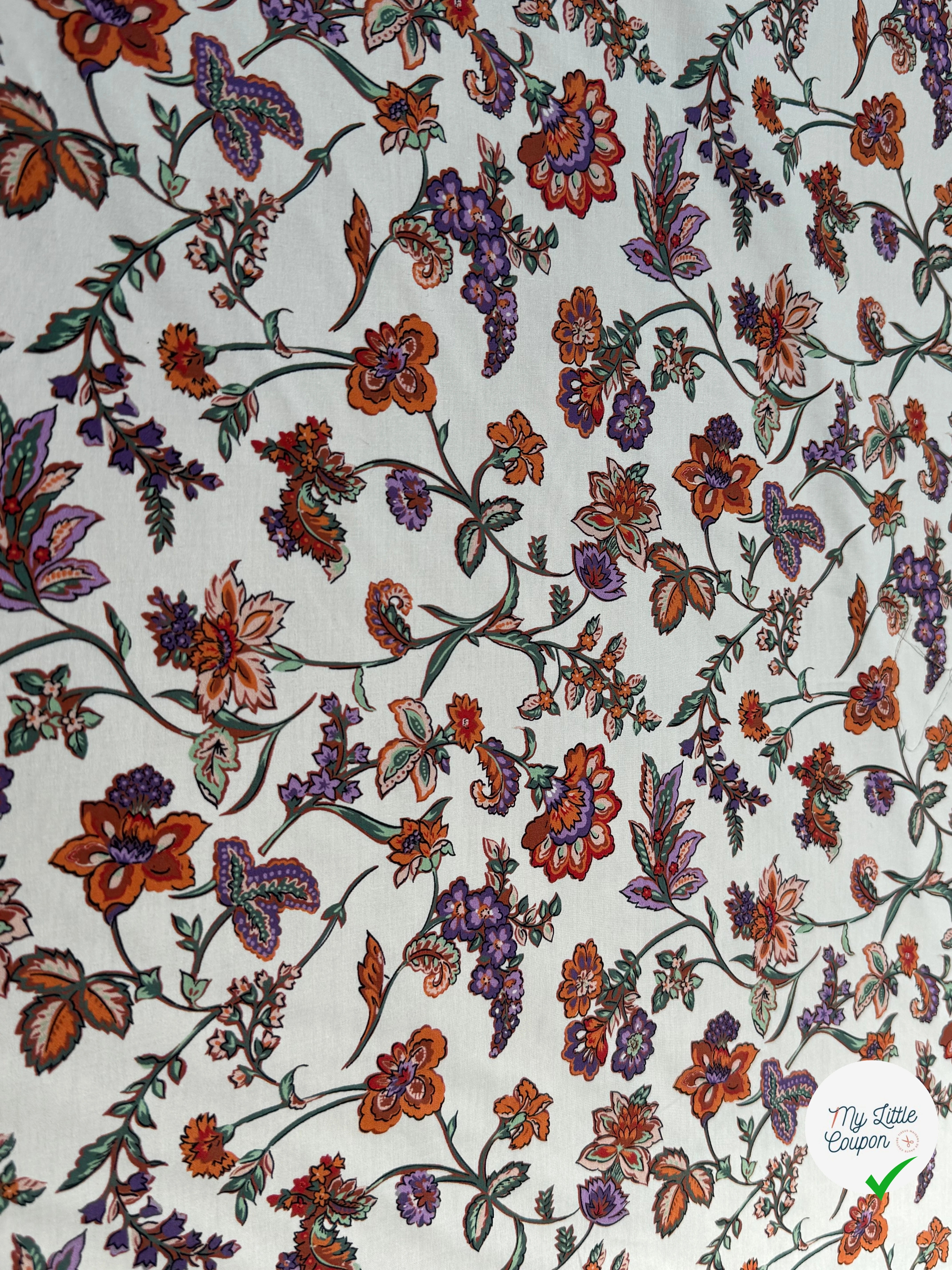 POPELINE DE COTON FOND CASSÉ IMPRIMÉE JOLIES GROSSES FLEURS ORANGE VIOLET - My Little Coupon