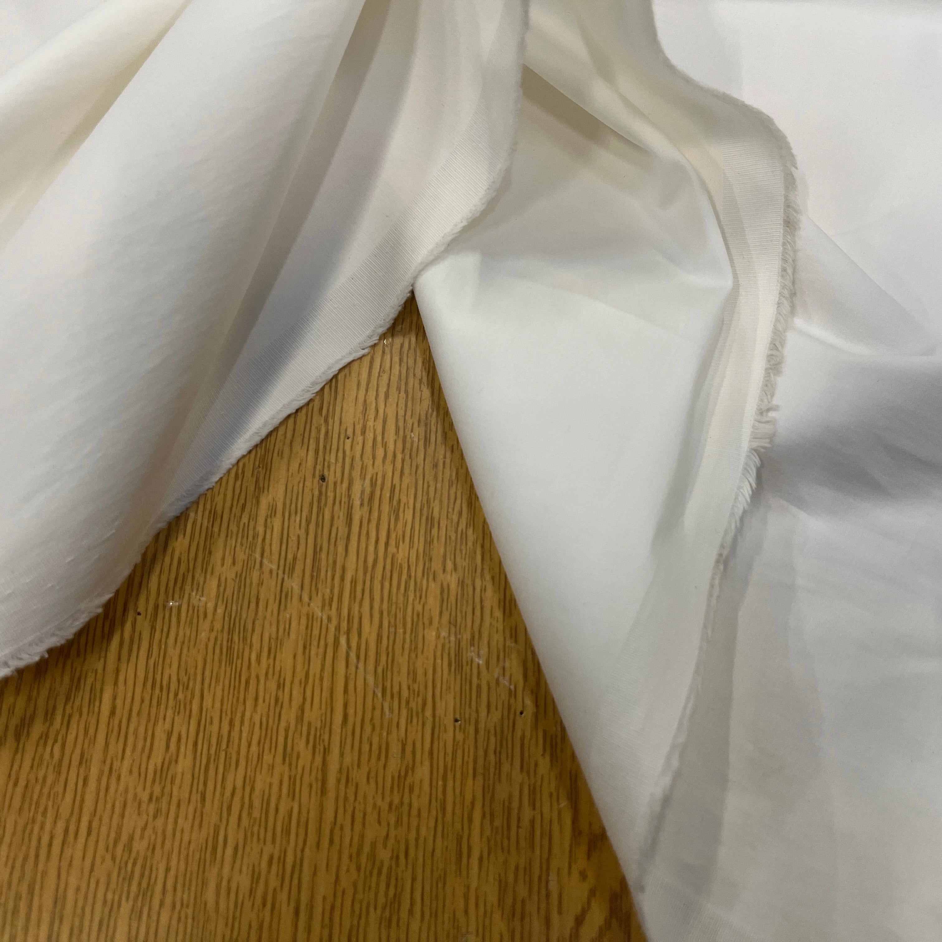 POPELINE DE COTON FROIDE ET LISSE BLANCHE 135CM - My Little Coupon