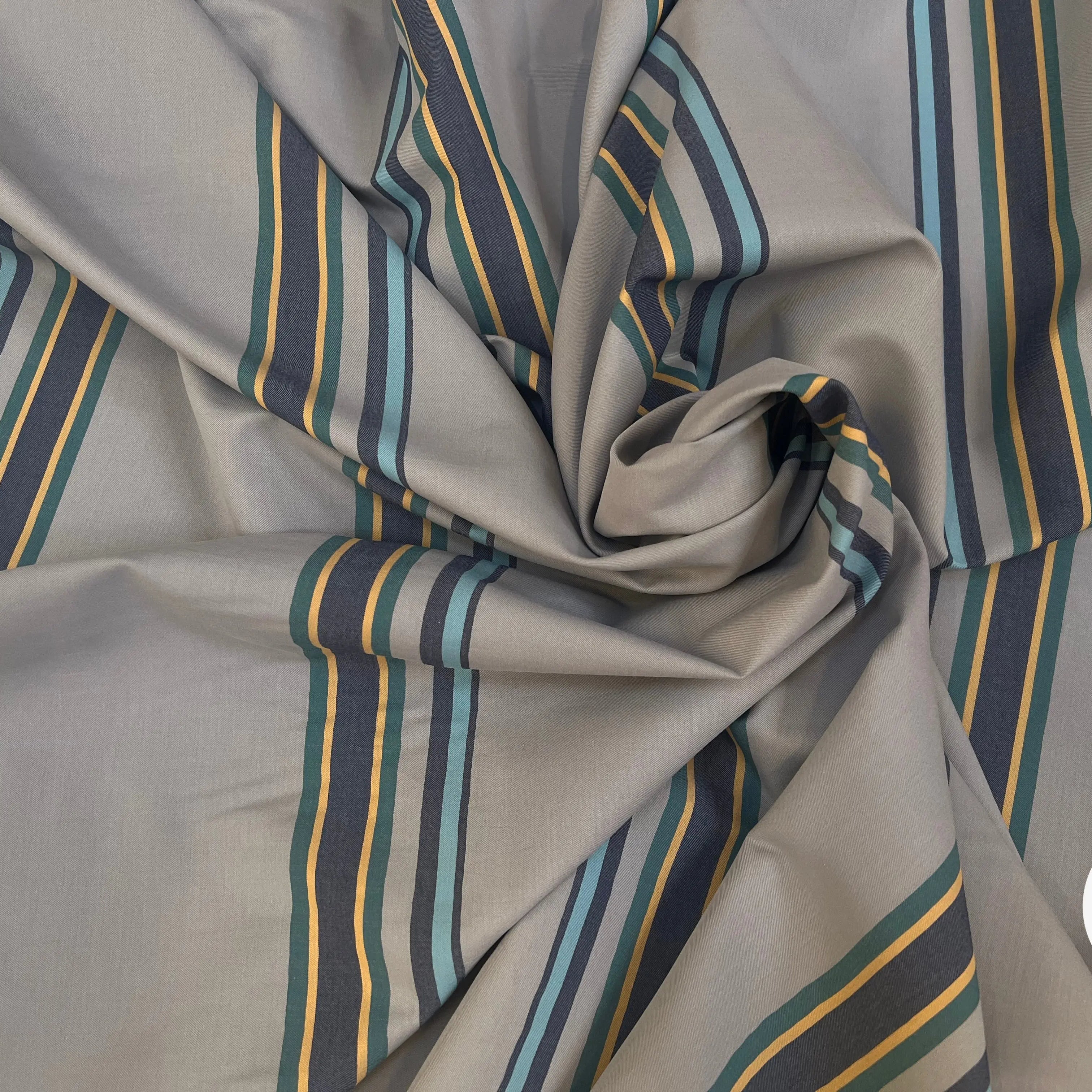 POPELINE DE COTON GRISE FINEMENT SERGÉE RAYURES HORIZONTALES - My Little Coupon