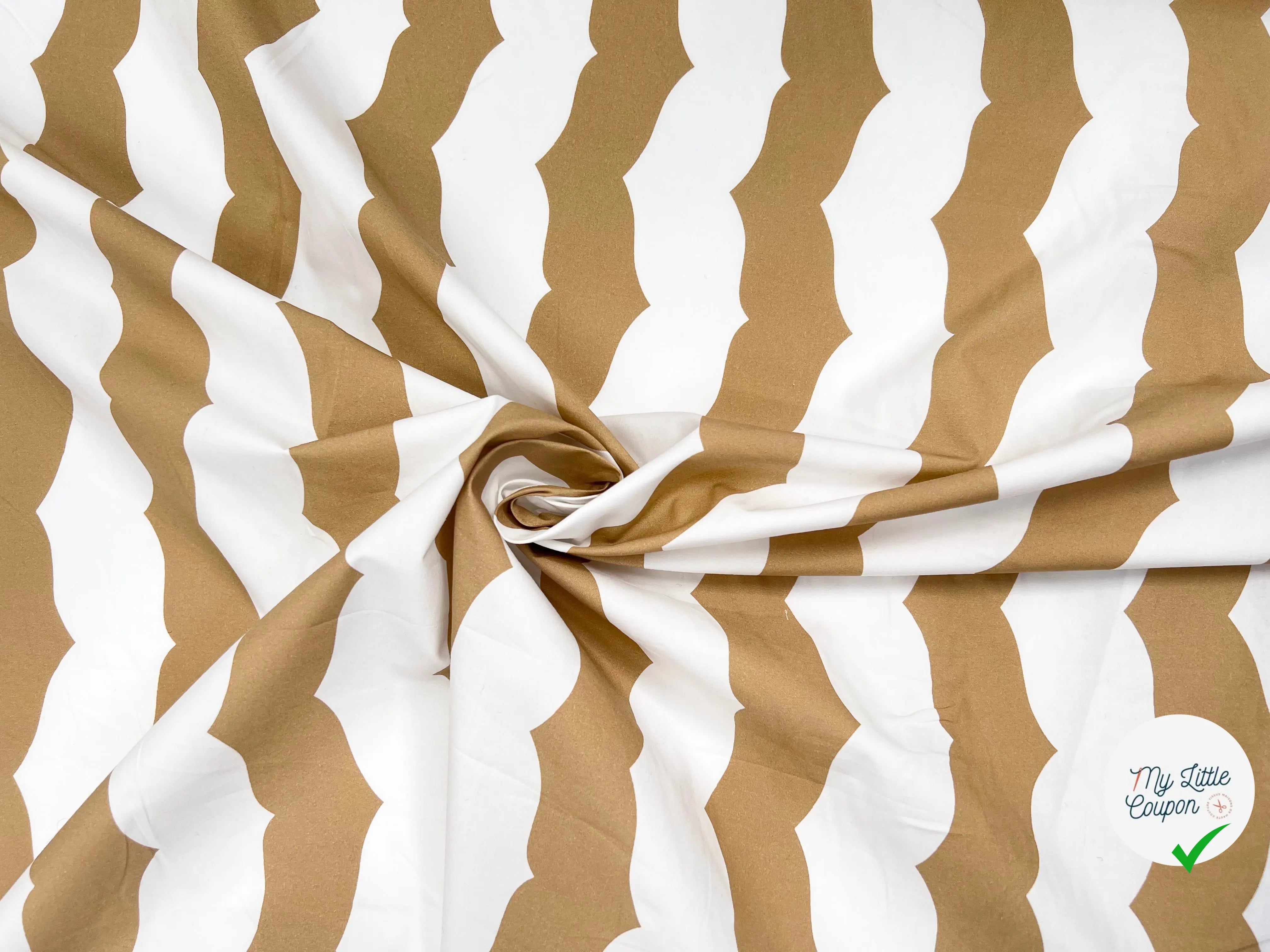 POPELINE DE COTON IMPRIMÉ VOL D'HIRONDELLE BEIGE ET BLANC - My Little Coupon