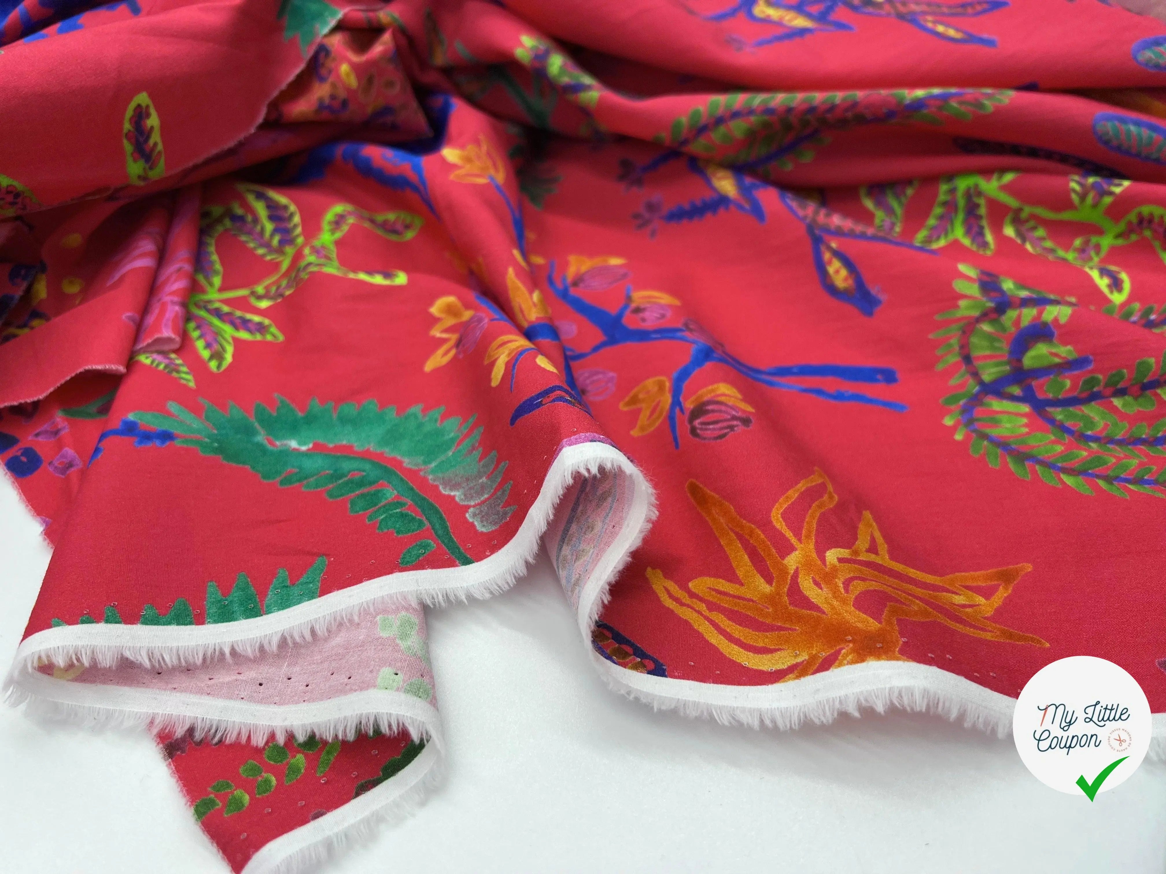 POPELINE DE COTON IMPRIMÉE EDEN COLORÉ FOND ROUGE FUCHSIA - My Little Coupon - tissu - coudre