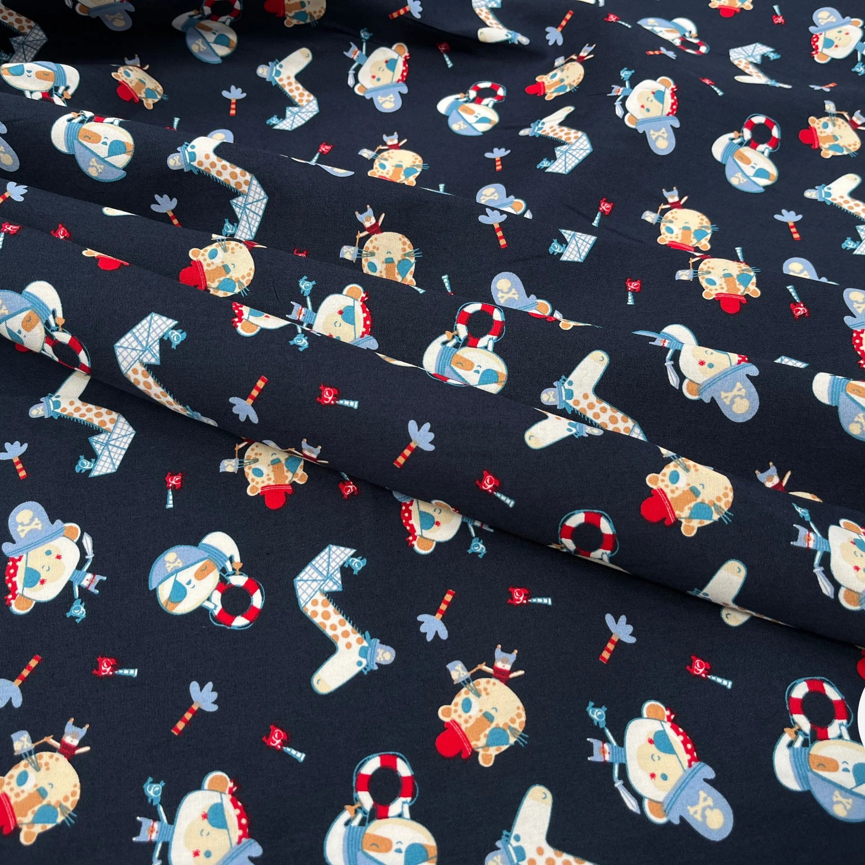 POPELINE DE COTON IMPRIMÉE LITTLE ONES PIRATES KID MARINE - My Little Coupon