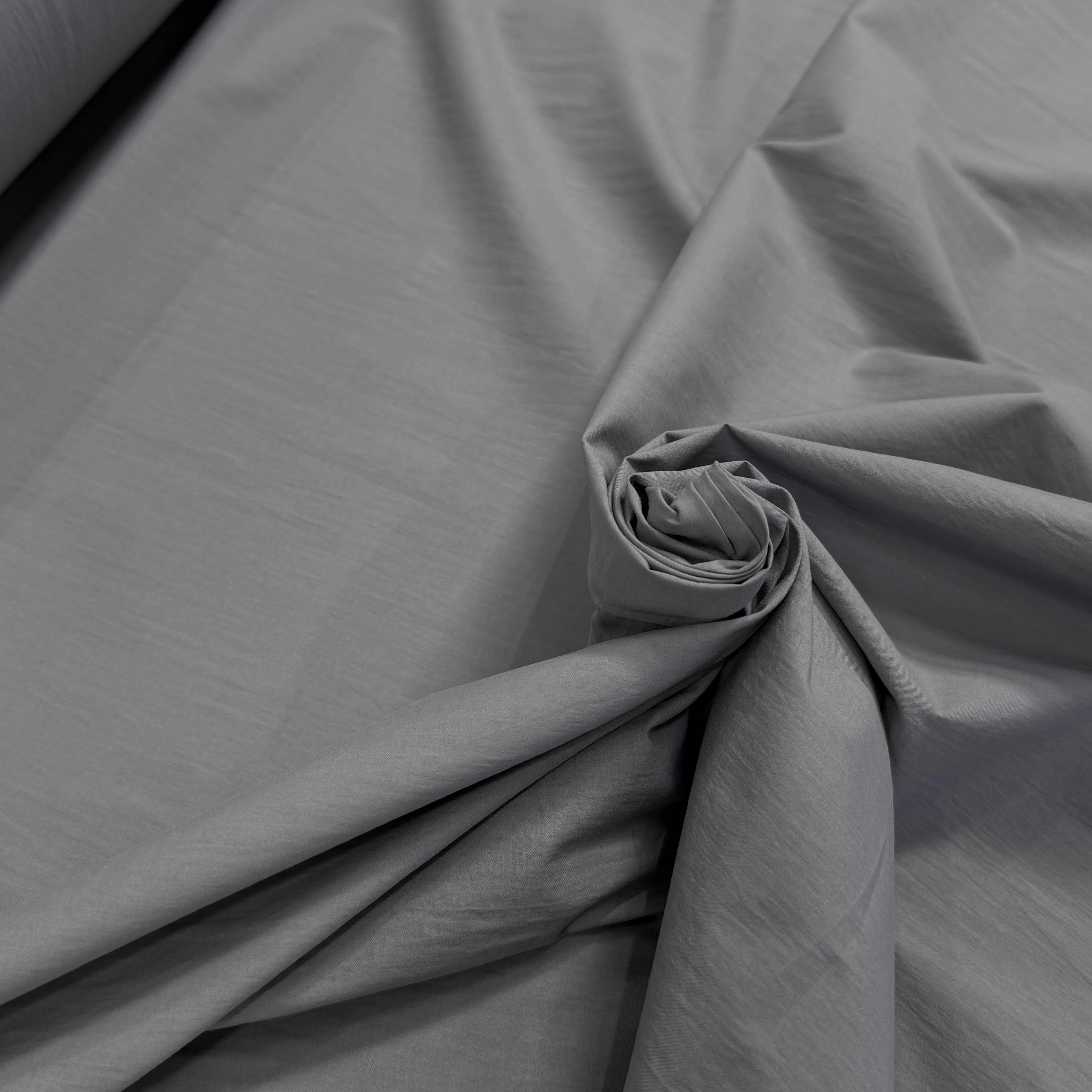 POPELINE DE COTON LÉGÈREMENT CRAQUANTE GRIS 100% CO - My Little Coupon