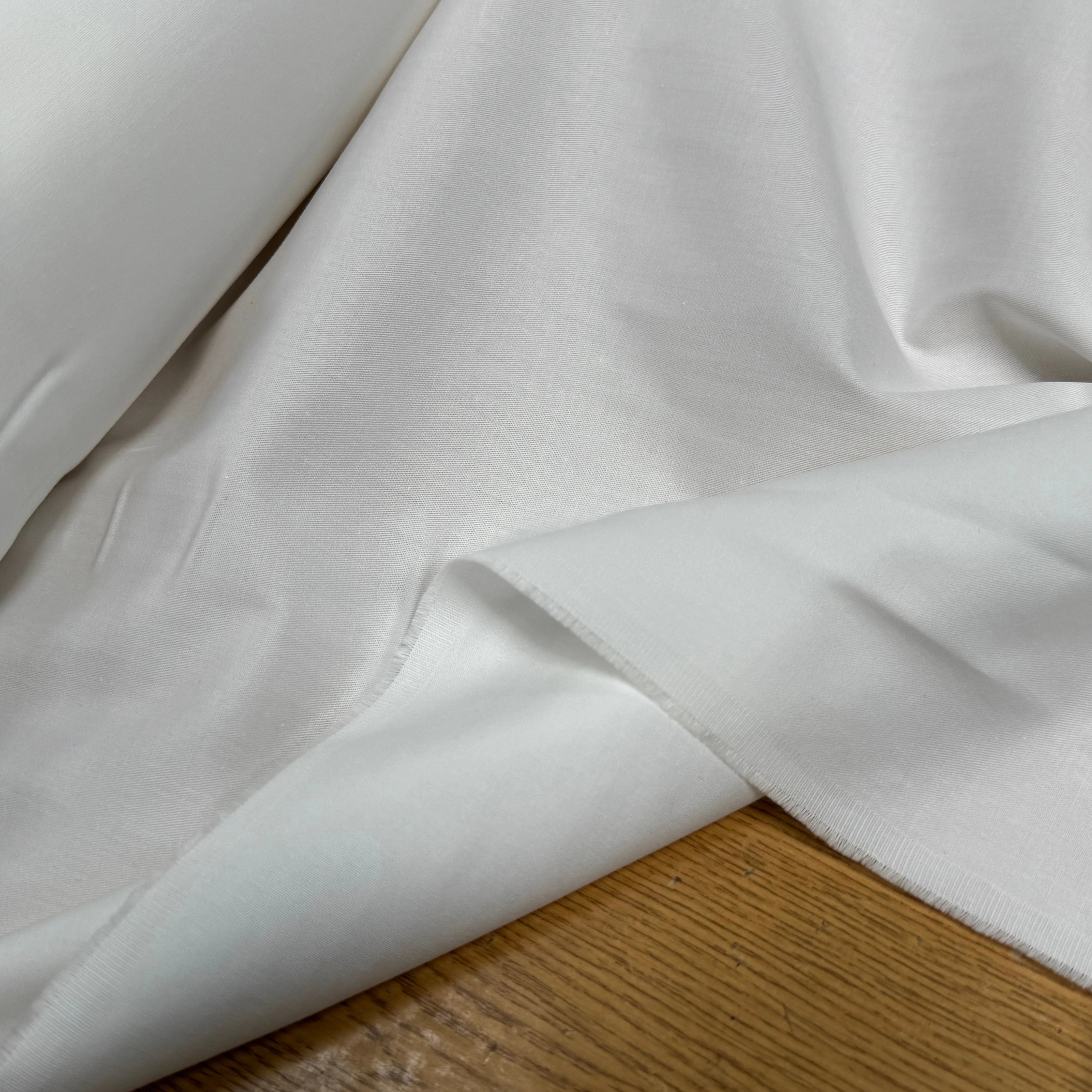 POPELINE DE COTON LÉGÈREMENT SERGÉE QUALITÉ COUTURE BLANC - My Little Coupon