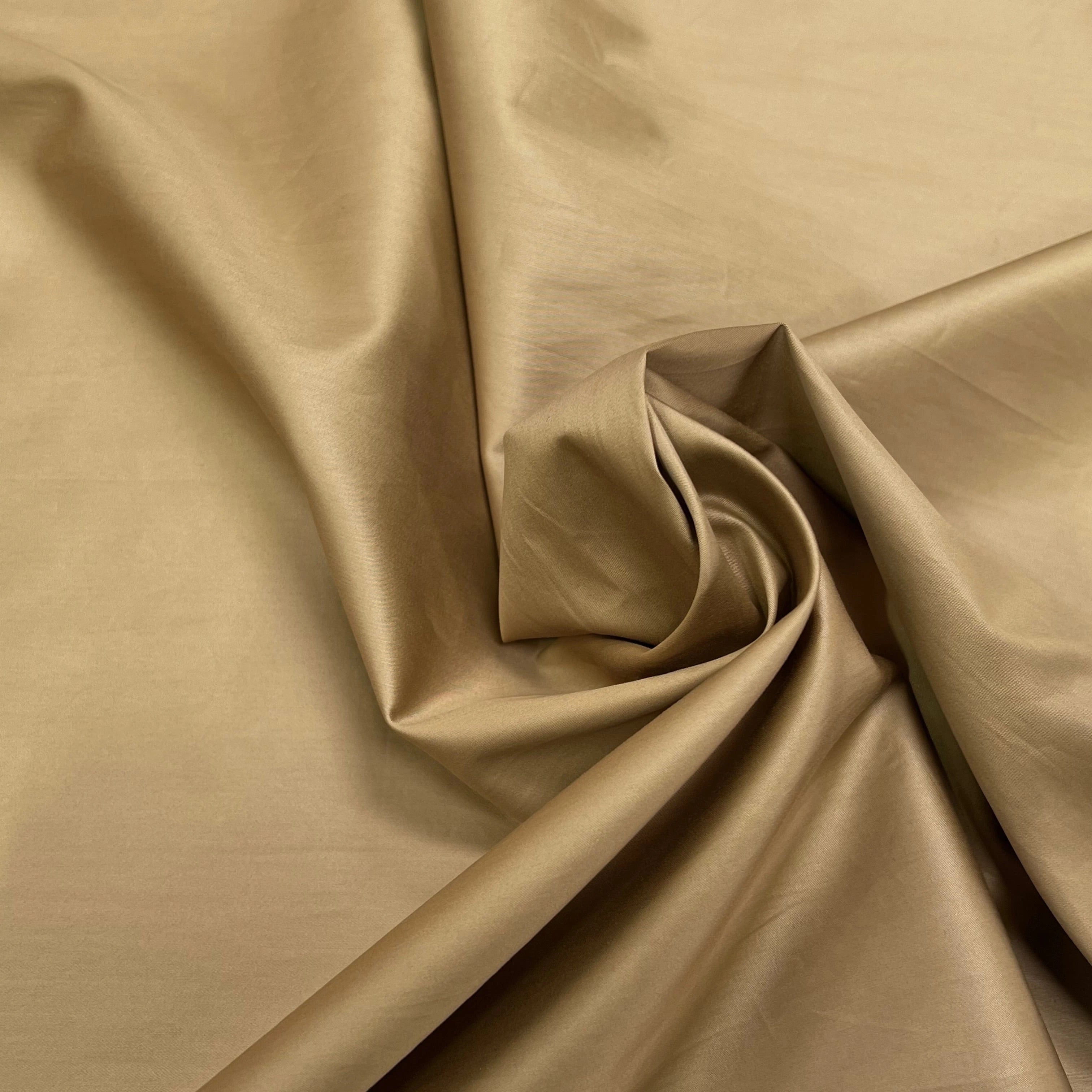 POPELINE DE COTON LISSE BEIGE LÉGÈREMENT SATINÉ FONCÉ 140CM - My Little Coupon