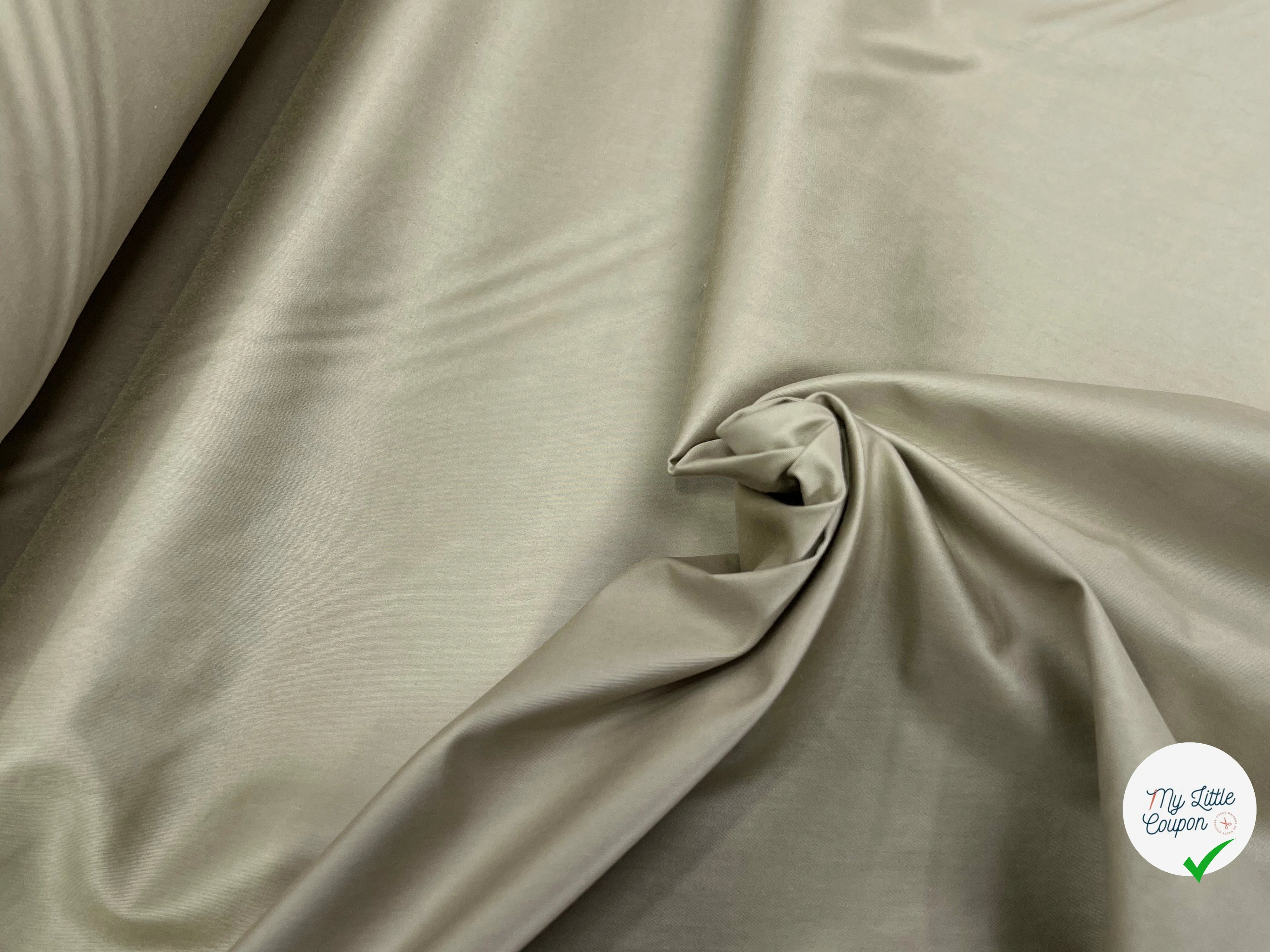 POPELINE DE COTON LISSE LÉGÈREMENT SATINÉ BEIGE CLAIR (SABLE) 140CM - My Little Coupon