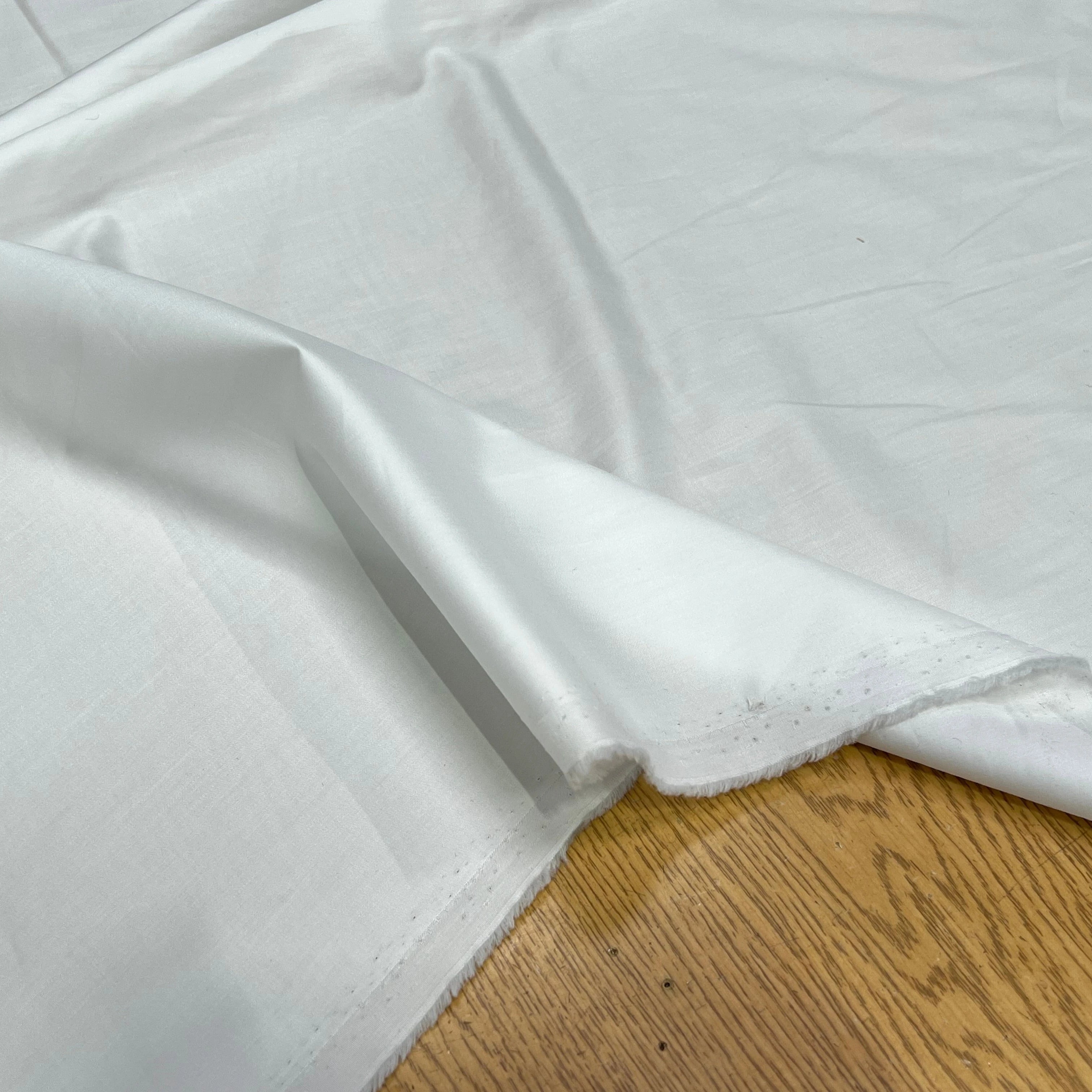 POPELINE DE COTON LISSE LÉGÈREMENT SATINÉ BLANCHE 140CM - My Little Coupon