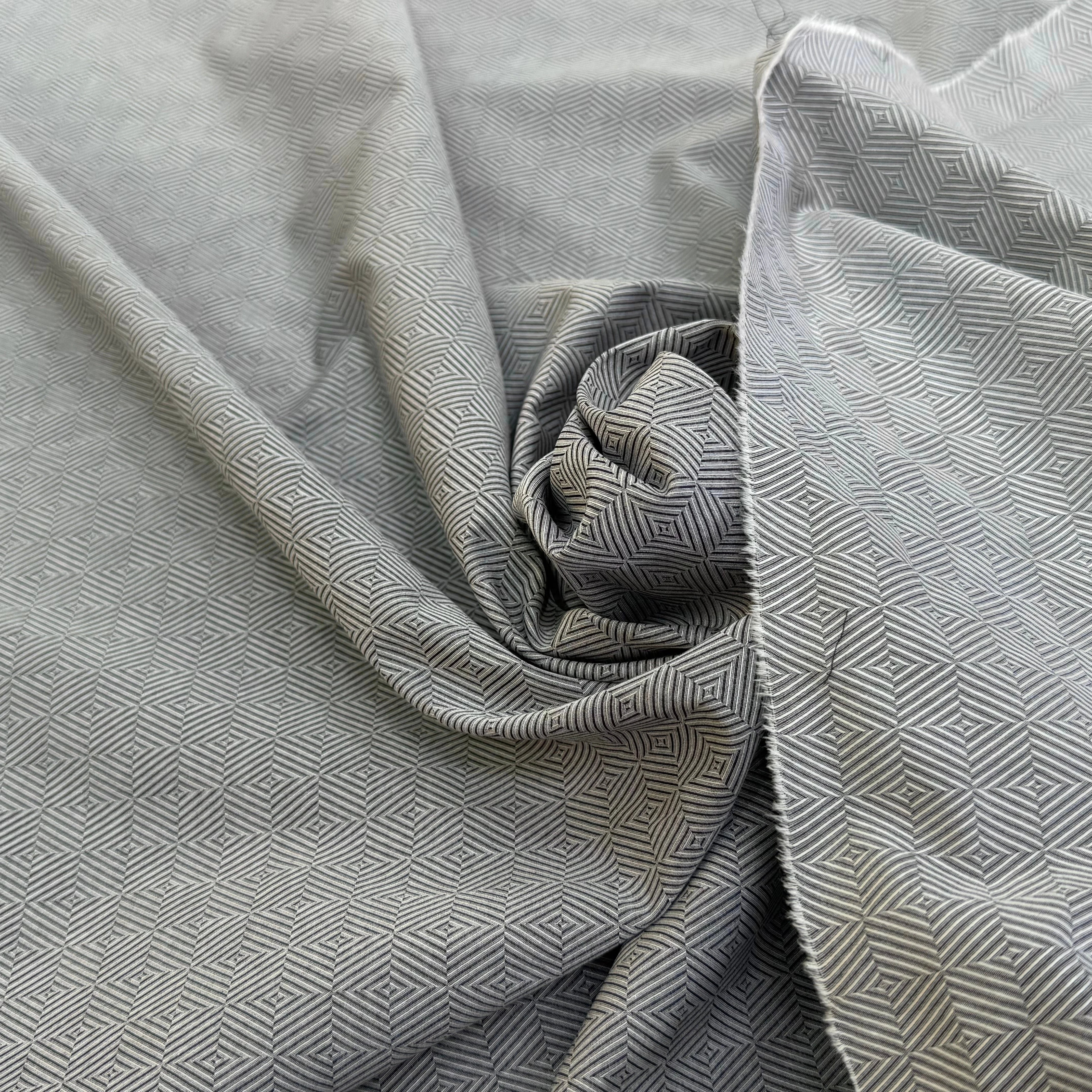 POPELINE DE COTON MOTIFS GÉOMETRIQUES GRIS - My Little Coupon