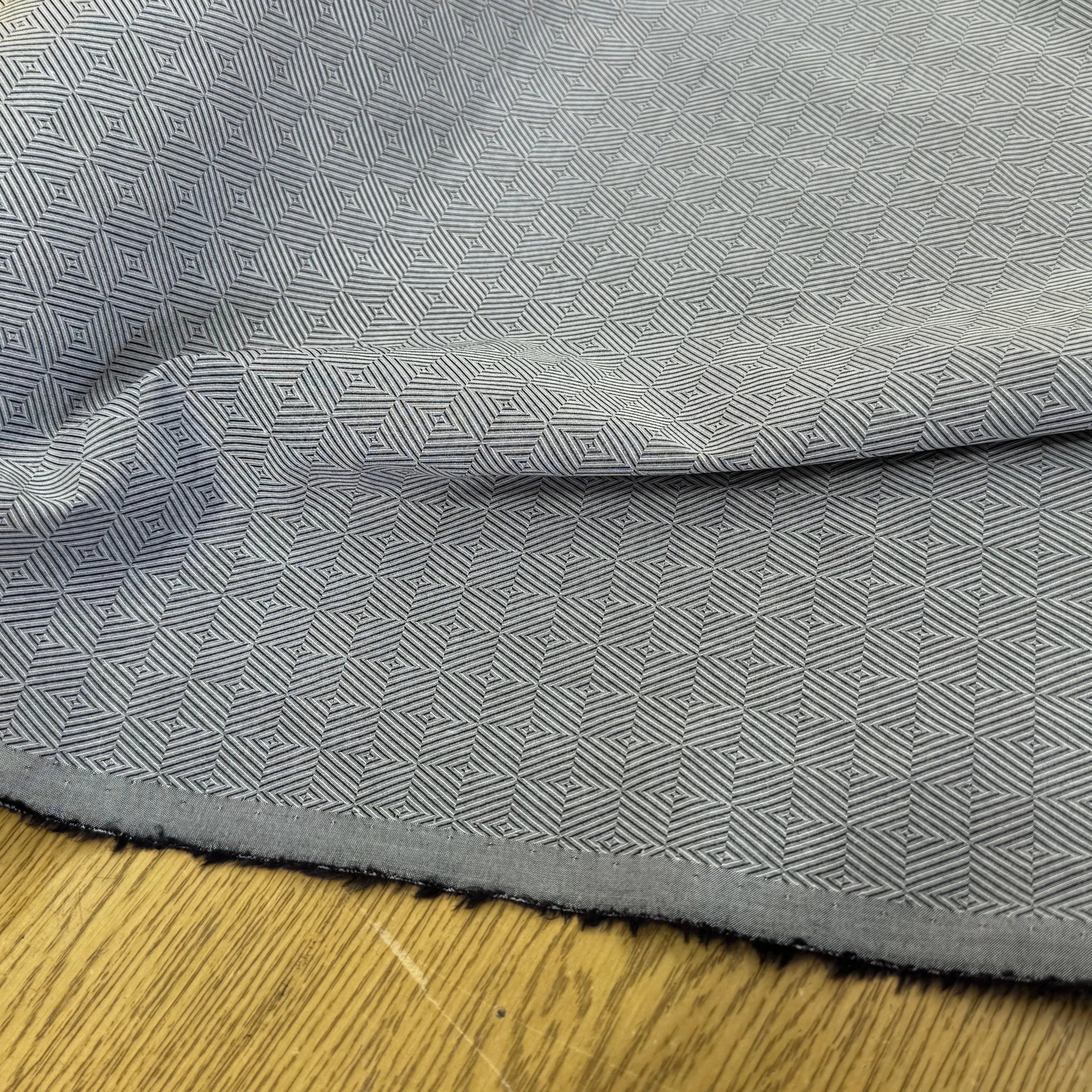 POPELINE DE COTON MOTIFS GÉOMETRIQUES GRIS - My Little Coupon
