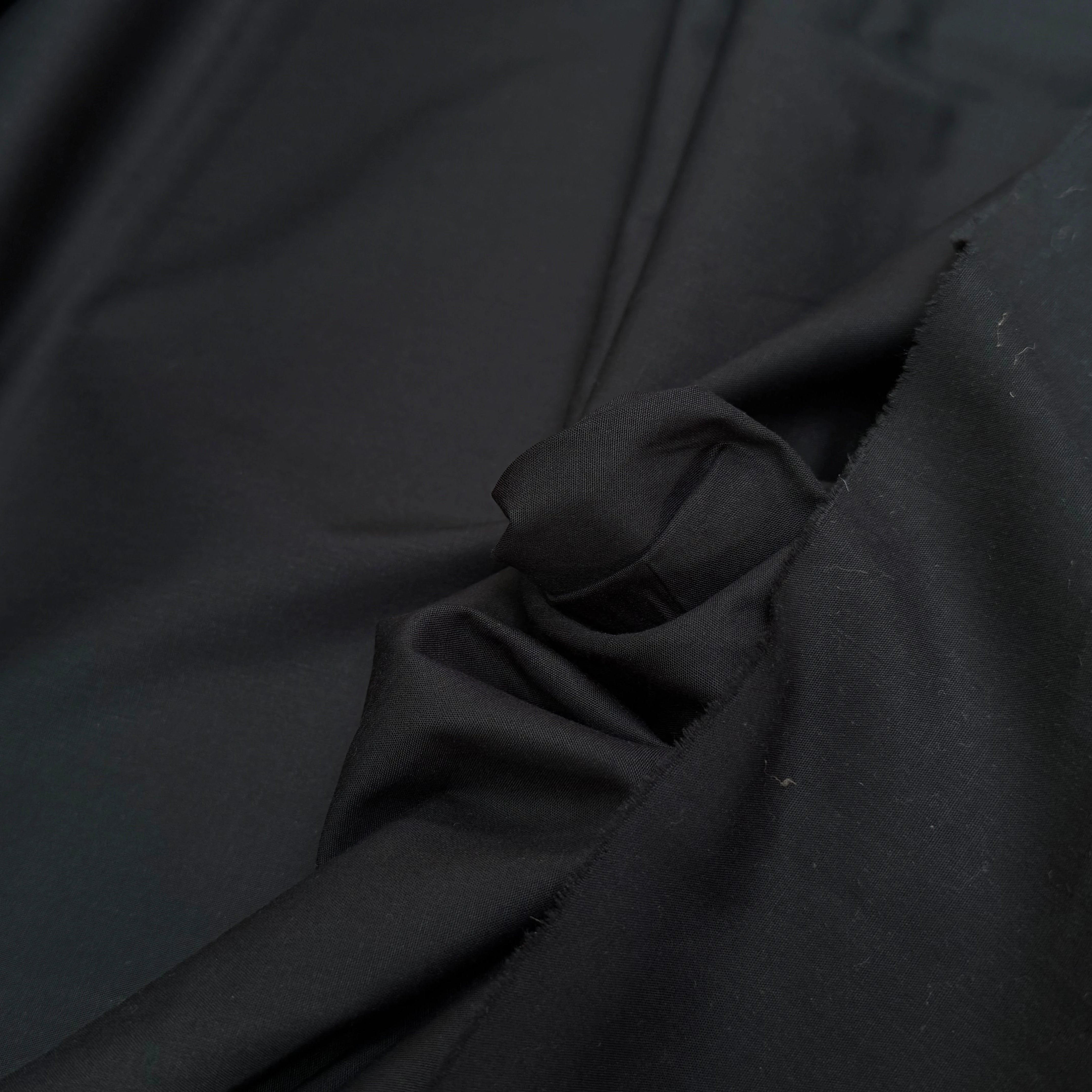 POPELINE DE COTON NOIR PREMIUM GRANDE LAIZE 280 MADE IN FRANCE - My Little Coupon