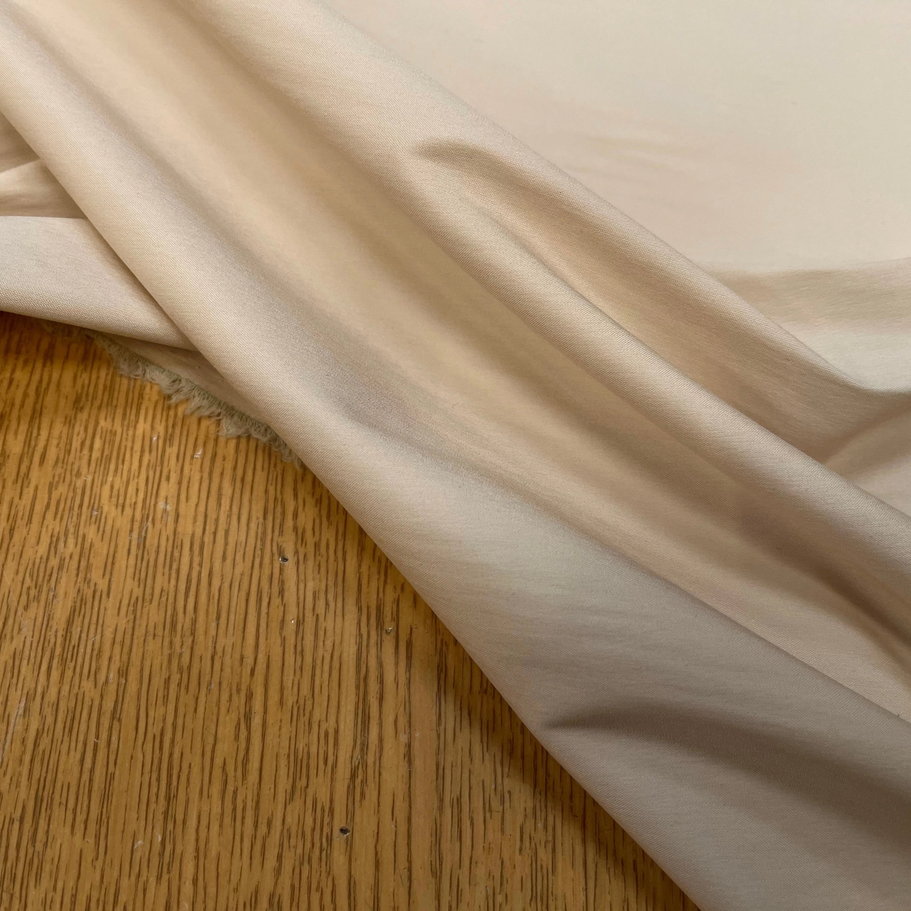 POPELINE DE COTON QUALITÉ COUTURE LEGÈREMENT SATINÉE LIGHT SAND - My Little Coupon