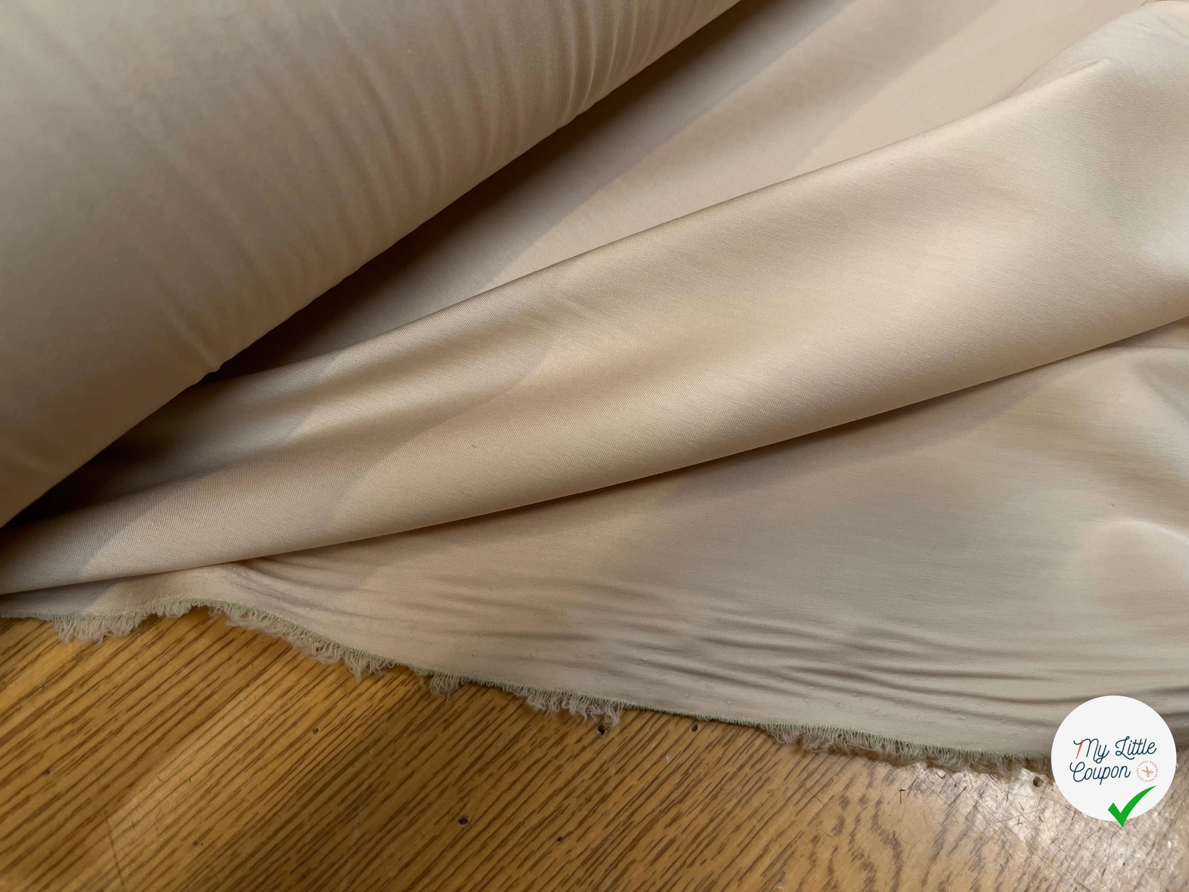 POPELINE DE COTON QUALITÉ COUTURE LEGÈREMENT SATINÉE LIGHT SAND - My Little Coupon