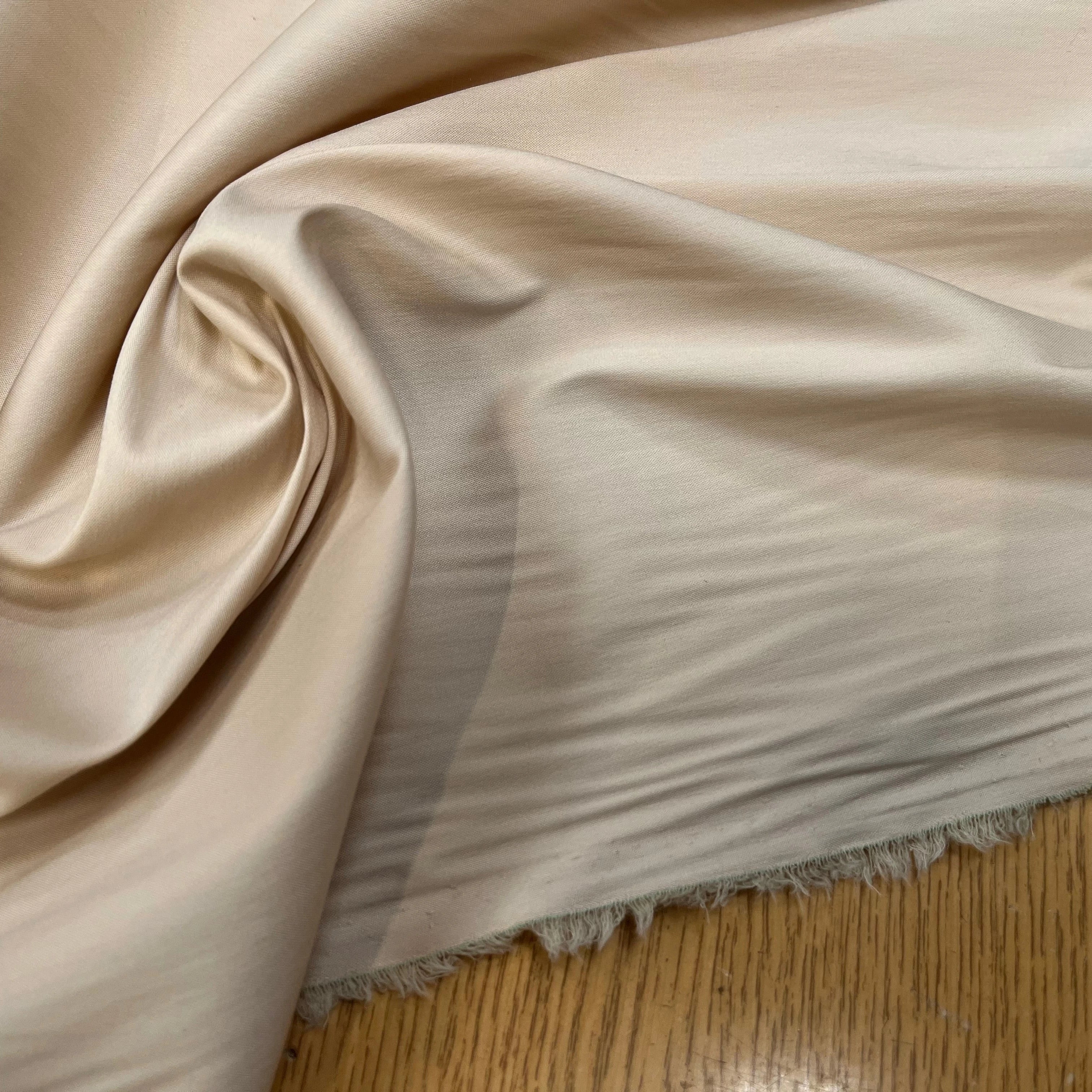 POPELINE DE COTON QUALITÉ COUTURE LEGÈREMENT SATINÉE LIGHT SAND - My Little Coupon