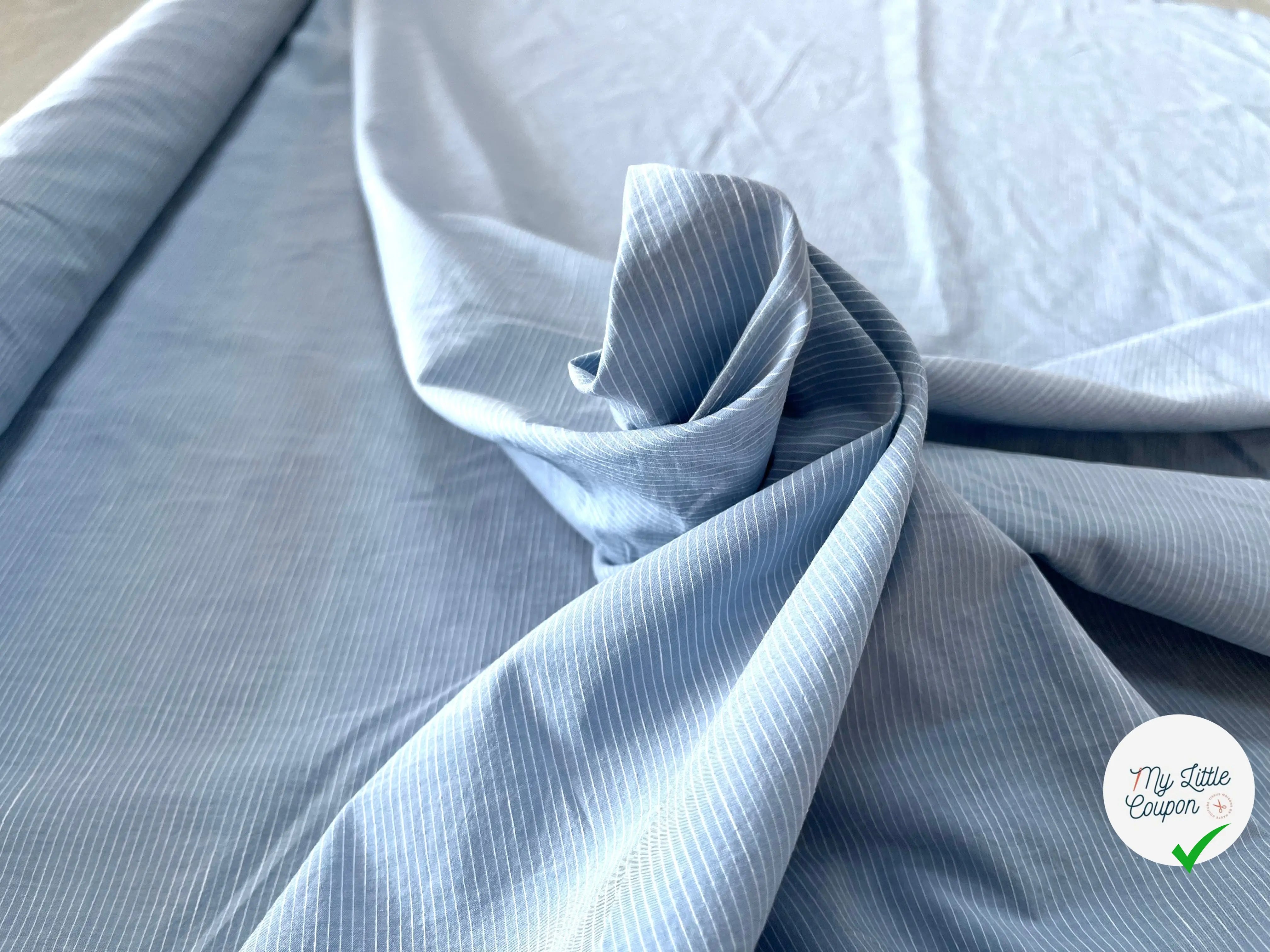 POPELINE DE COTON RAYURES BLANCHES FOND BLEU - My Little Coupon