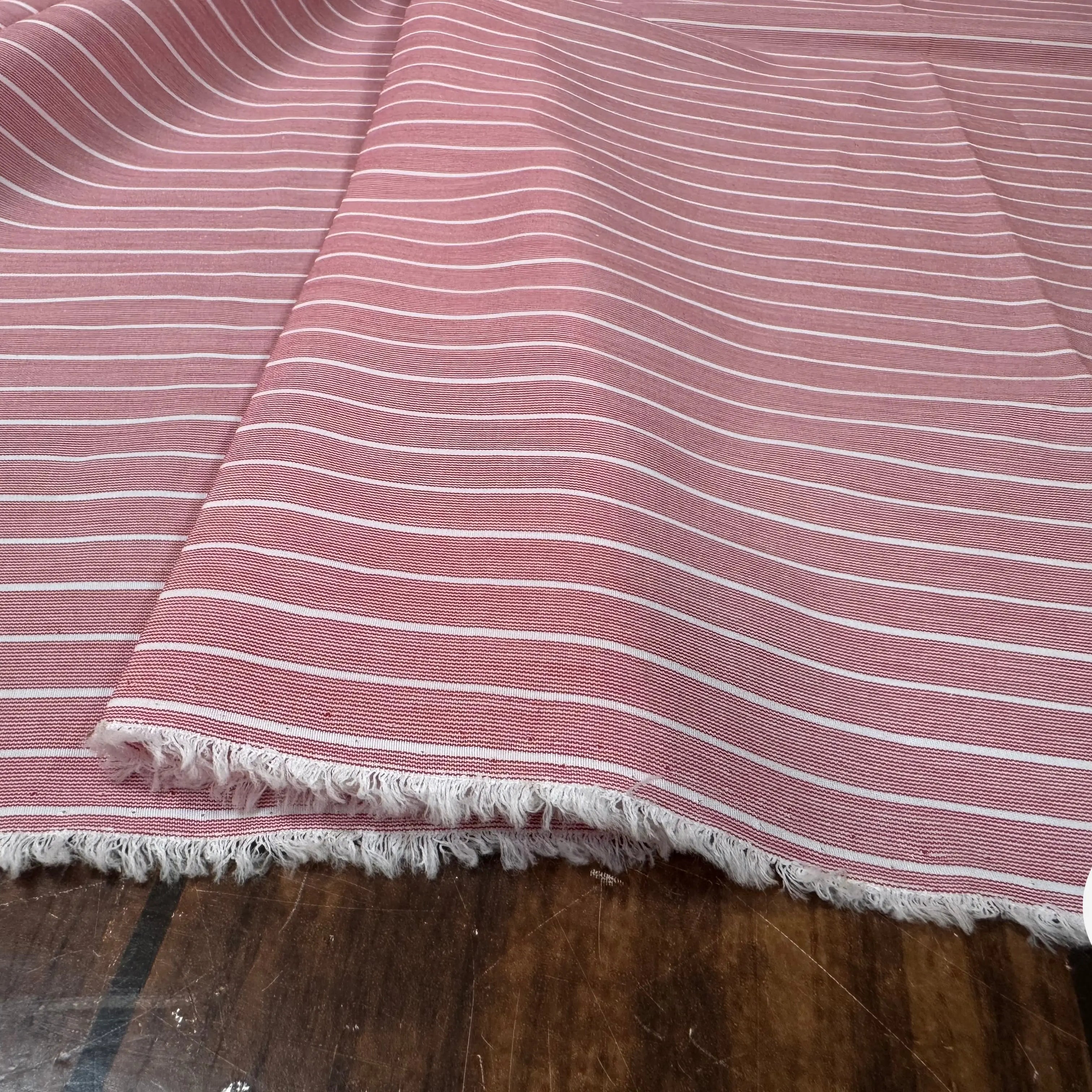 POPELINE DE COTON ROSE À RAYURES BLANCHES - My Little Coupon