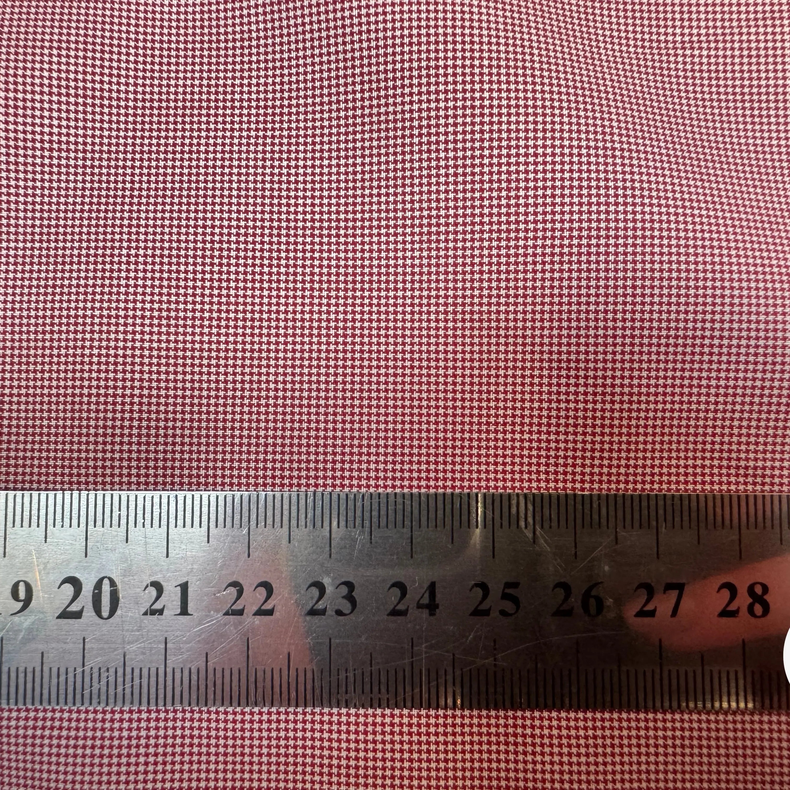 POPELINE DE COTON ROUGE ET BLANC PETITS PIEDS DE POULE - My Little Coupon