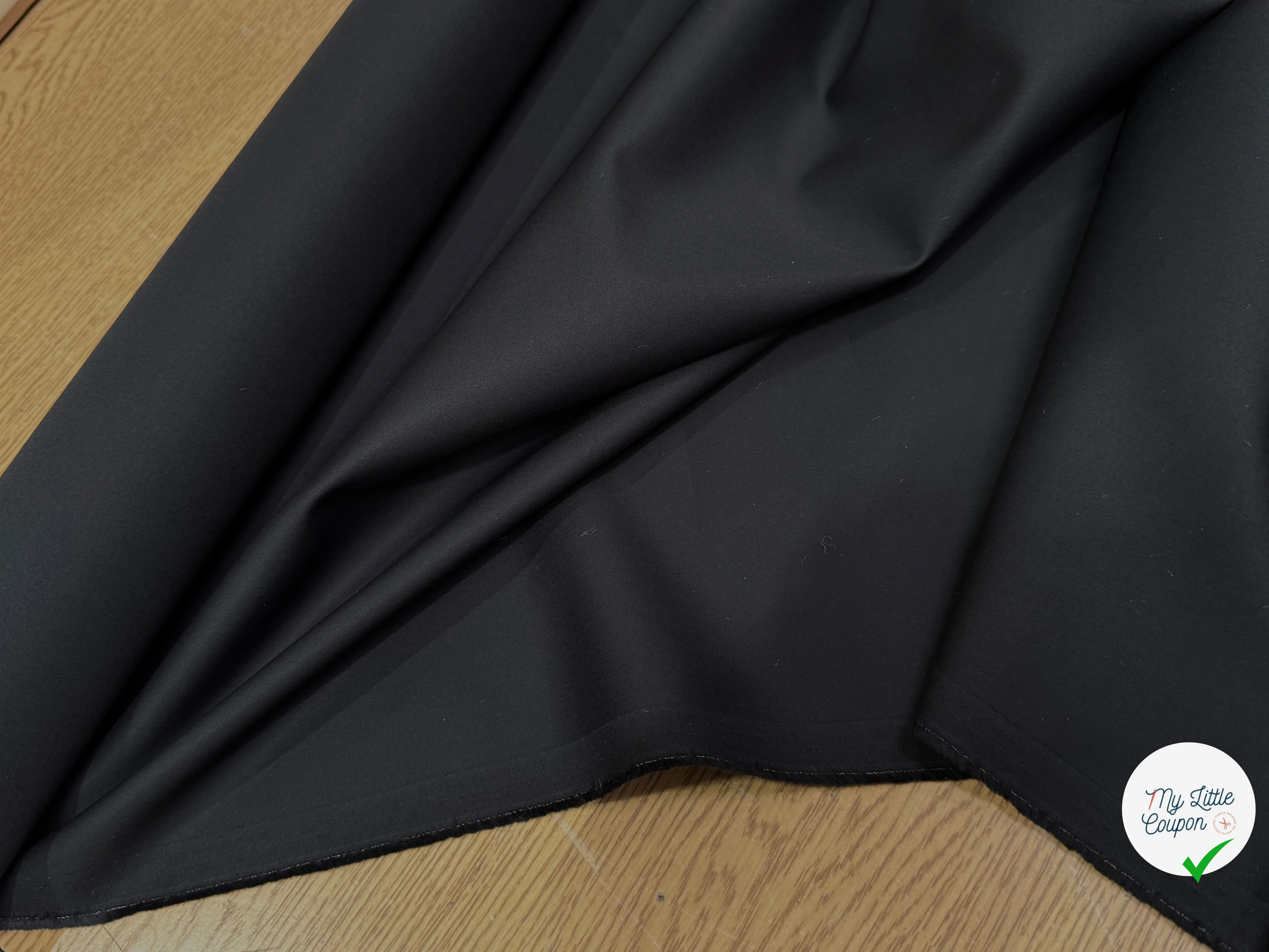 POPELINE DE COTON SATINÉE NOIR QUALITÉ COUTURE 210 - My Little Coupon