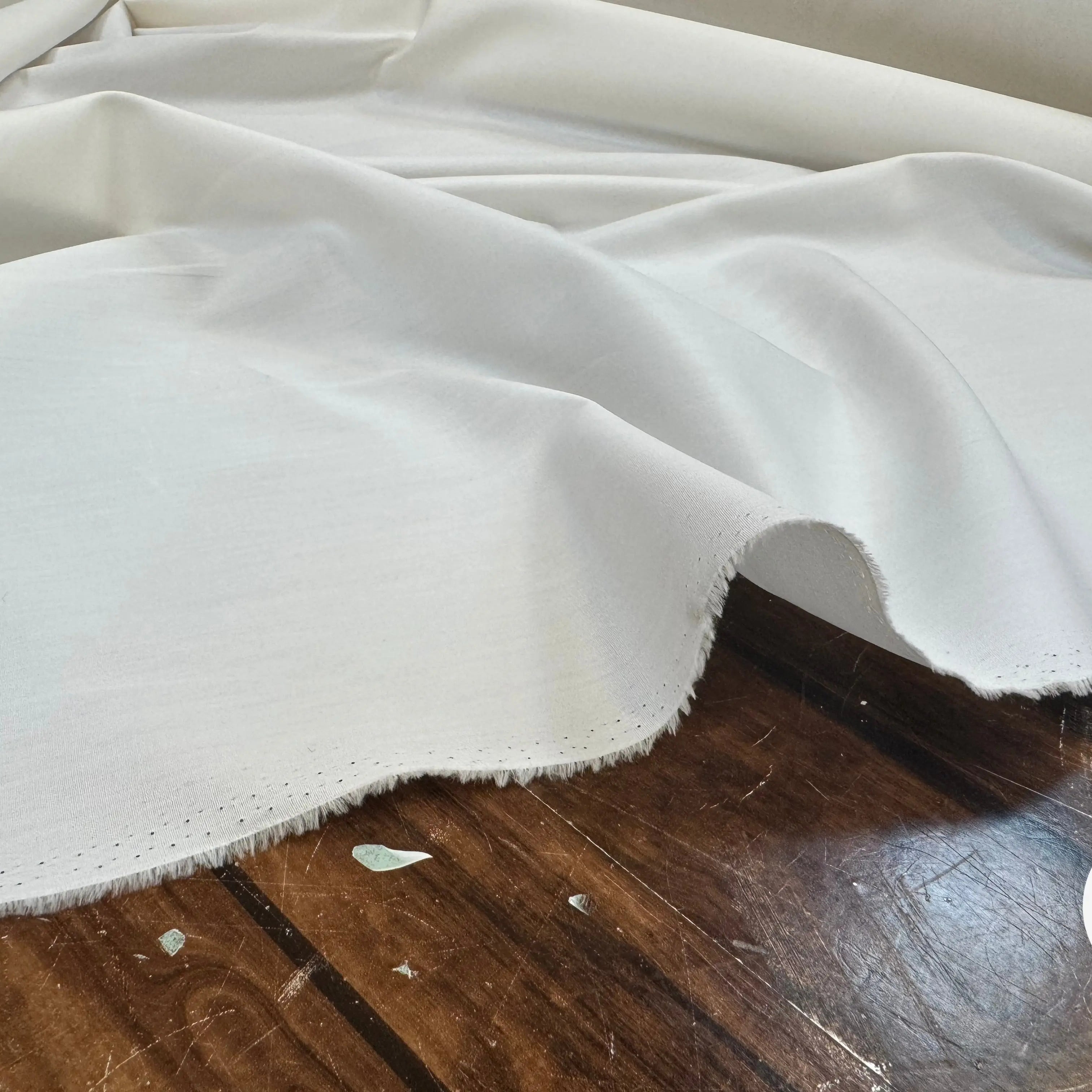 POPELINE DE COTON SIMPLE MILKY WHITE TRANSPARENTE - My Little Coupon