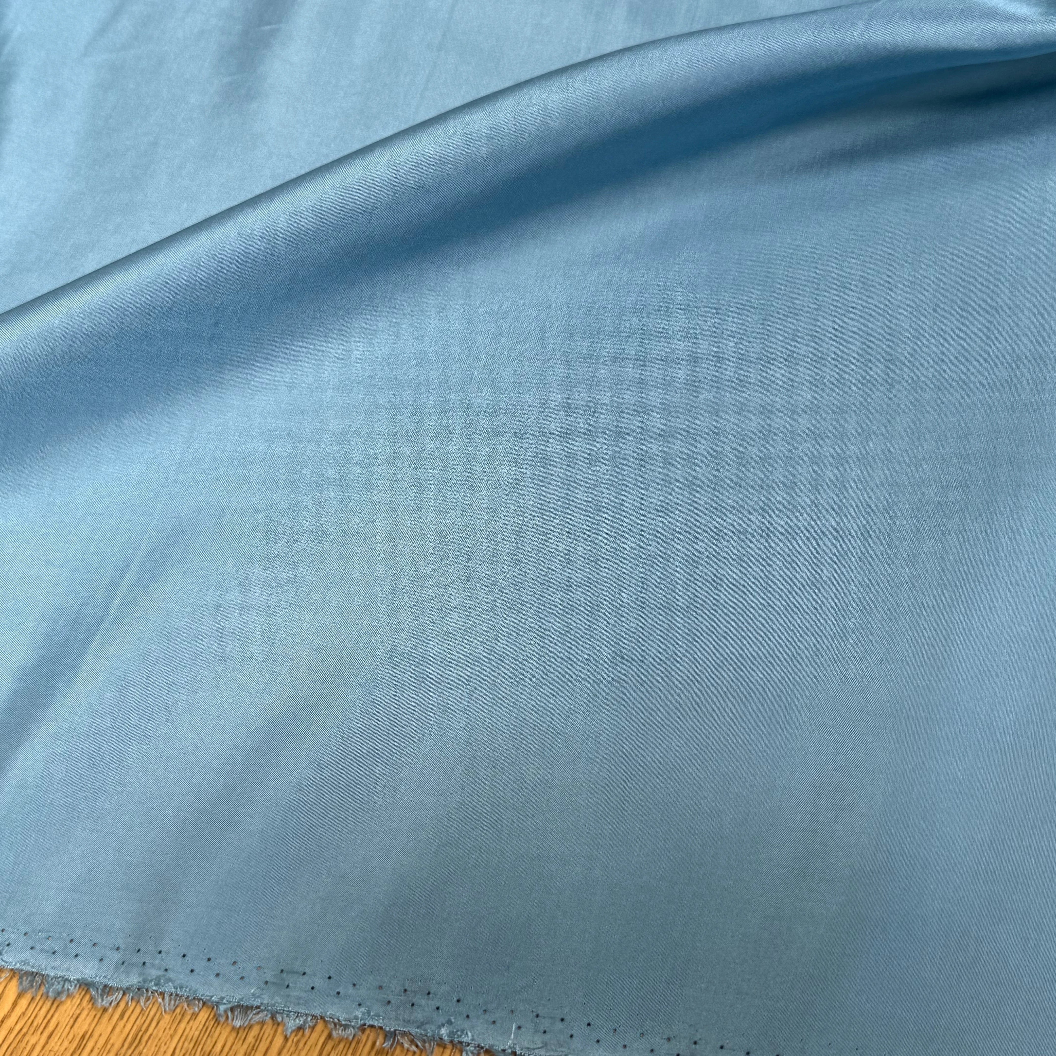 POPELINE DE SOIE ICE BLUE FLUIE 100% SOIE - My Little Coupon
