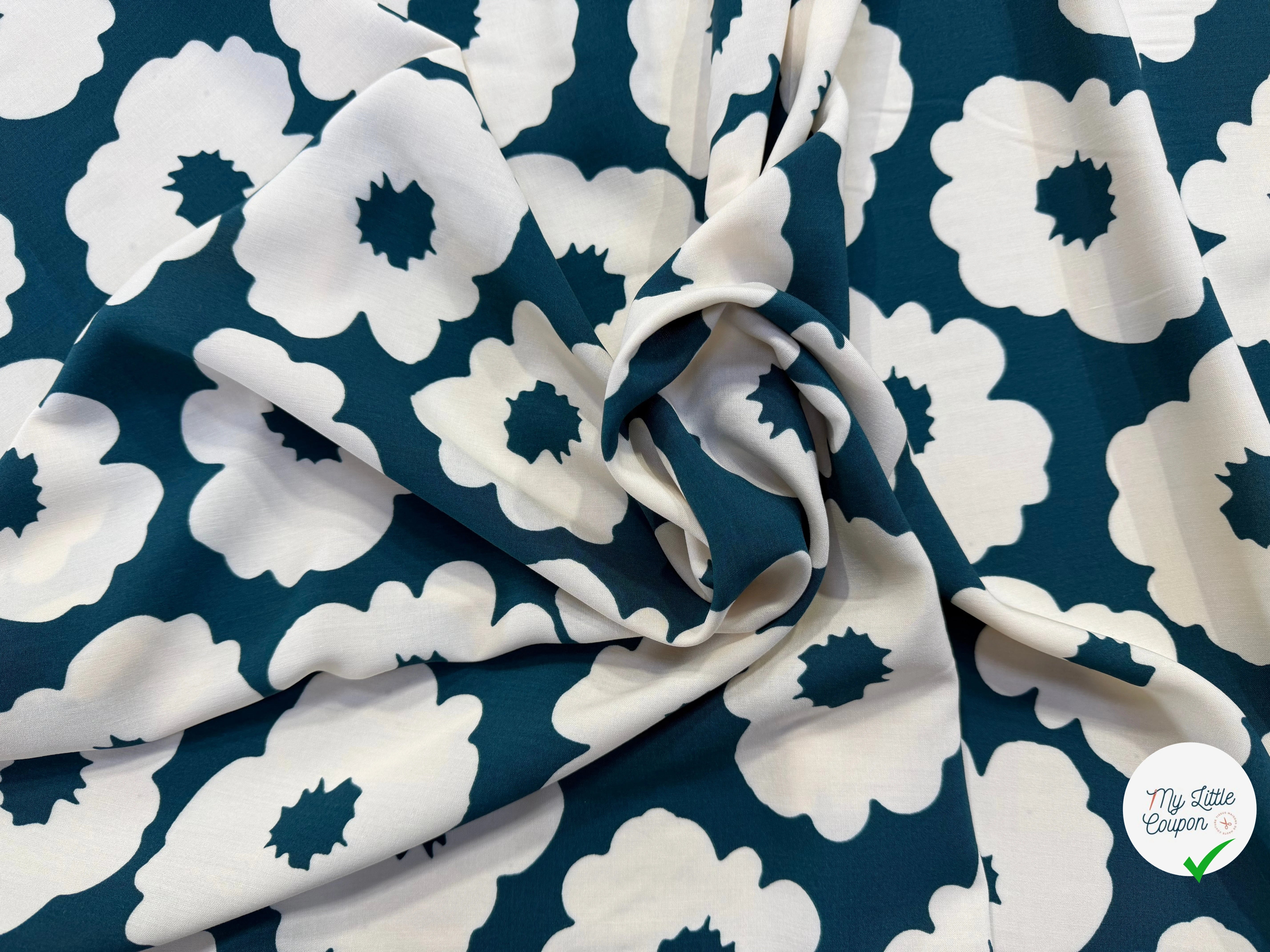 POPELINE DE VISCOSE FLEURS IMPRIMÉ BLEU CANARD - My Little Coupon