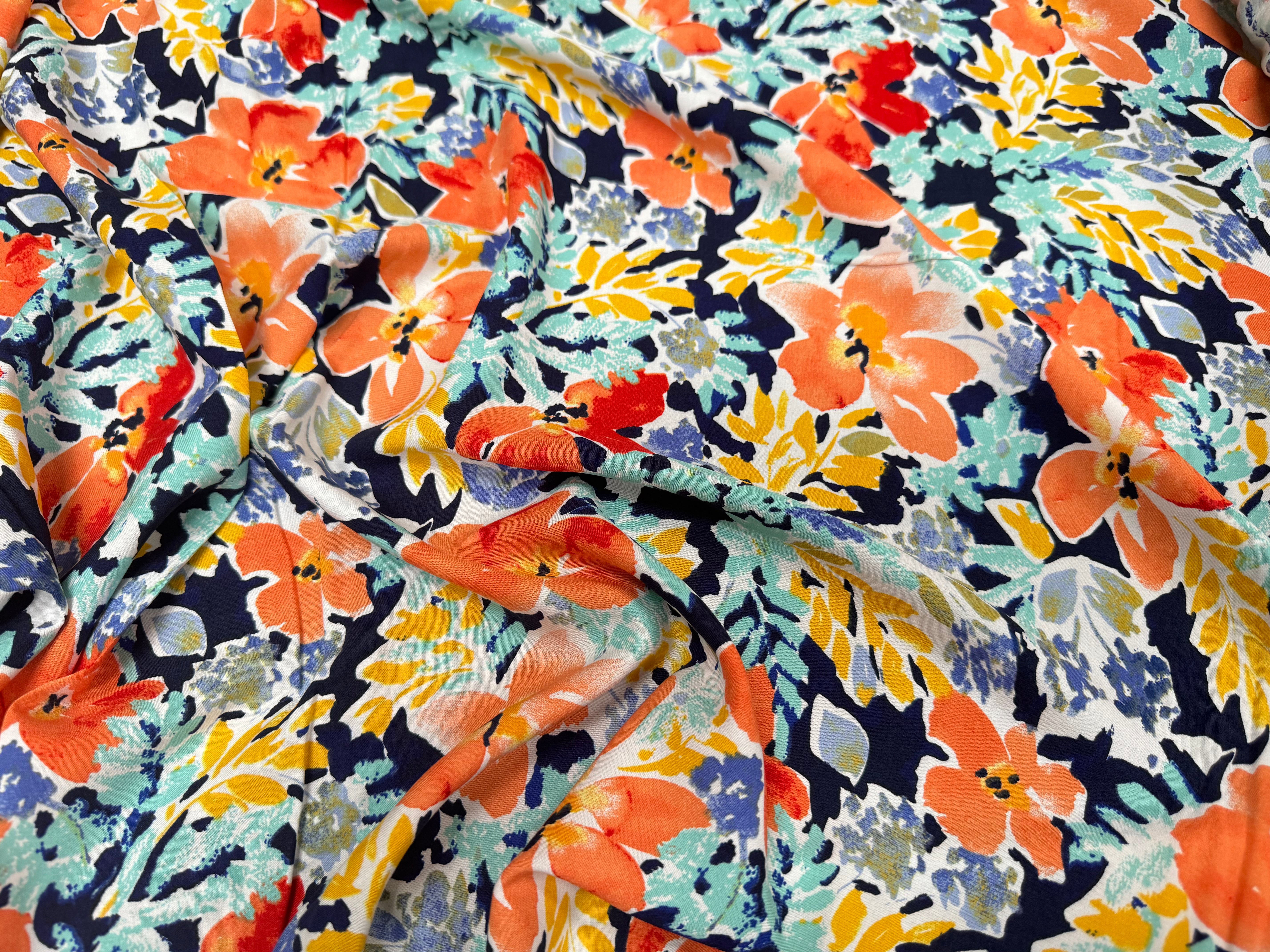 POPELINE DE VISCOSE TISSU IMPRIMÉ FLEURS BLEU MARINE - My Little Coupon