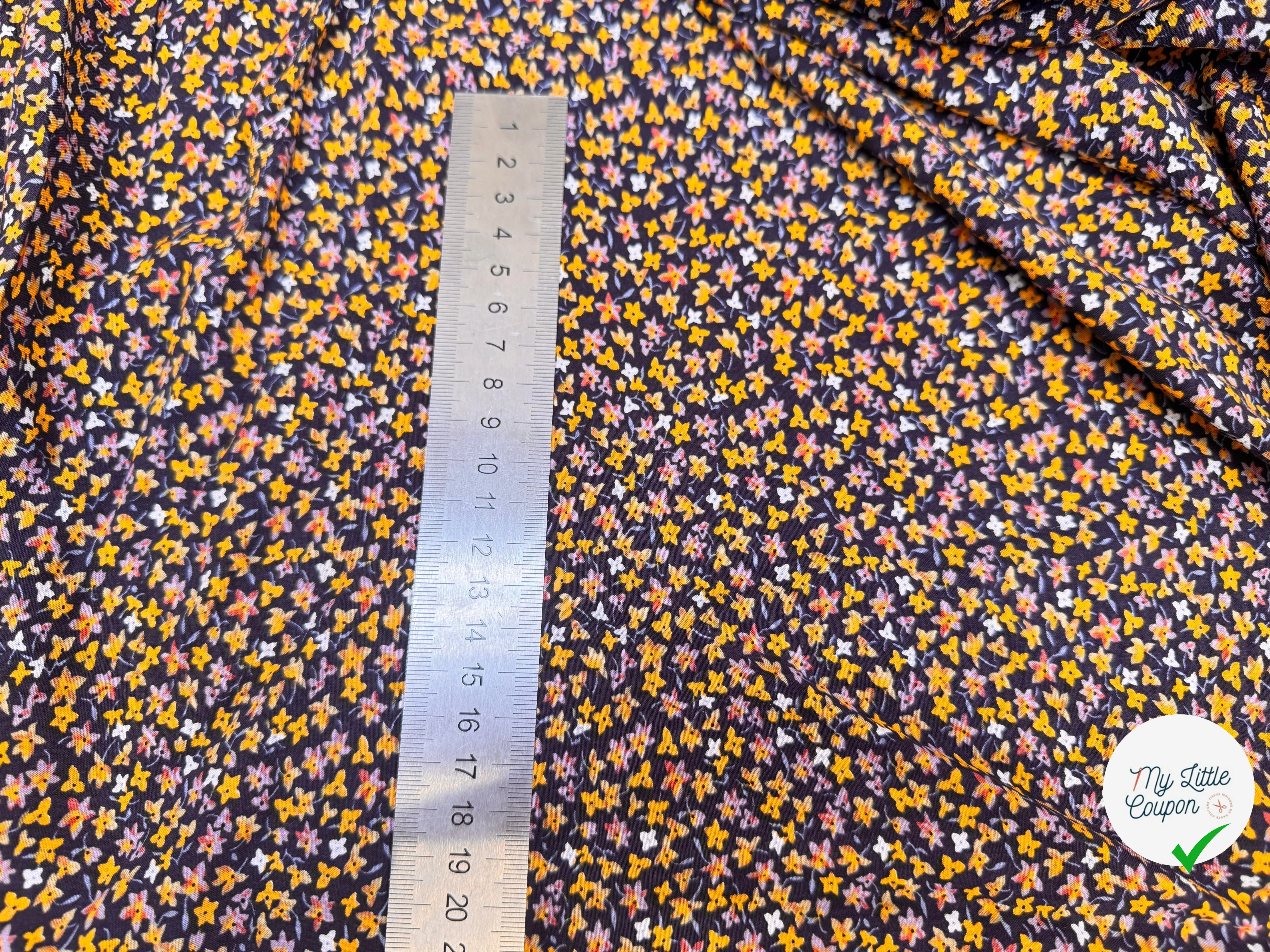 POPELINE DE VISCOSE TISSU IMPRIMÉ FLEURS BLEU MARINE - My Little Coupon