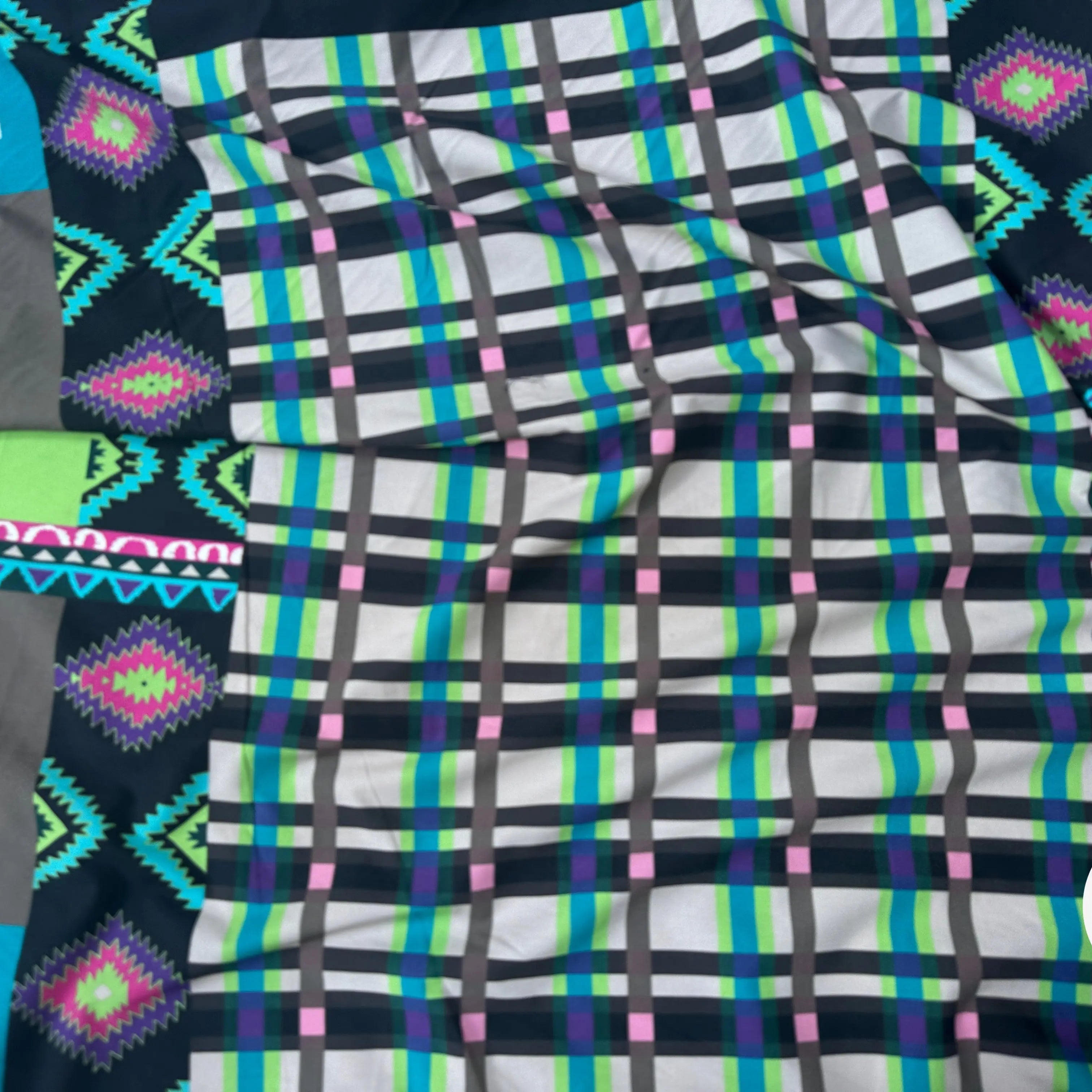 POPELINE IMPRIMÉE À GROS MOTIFS PERU ET TARTAN TENDANCE BEIGE - My Little Coupon