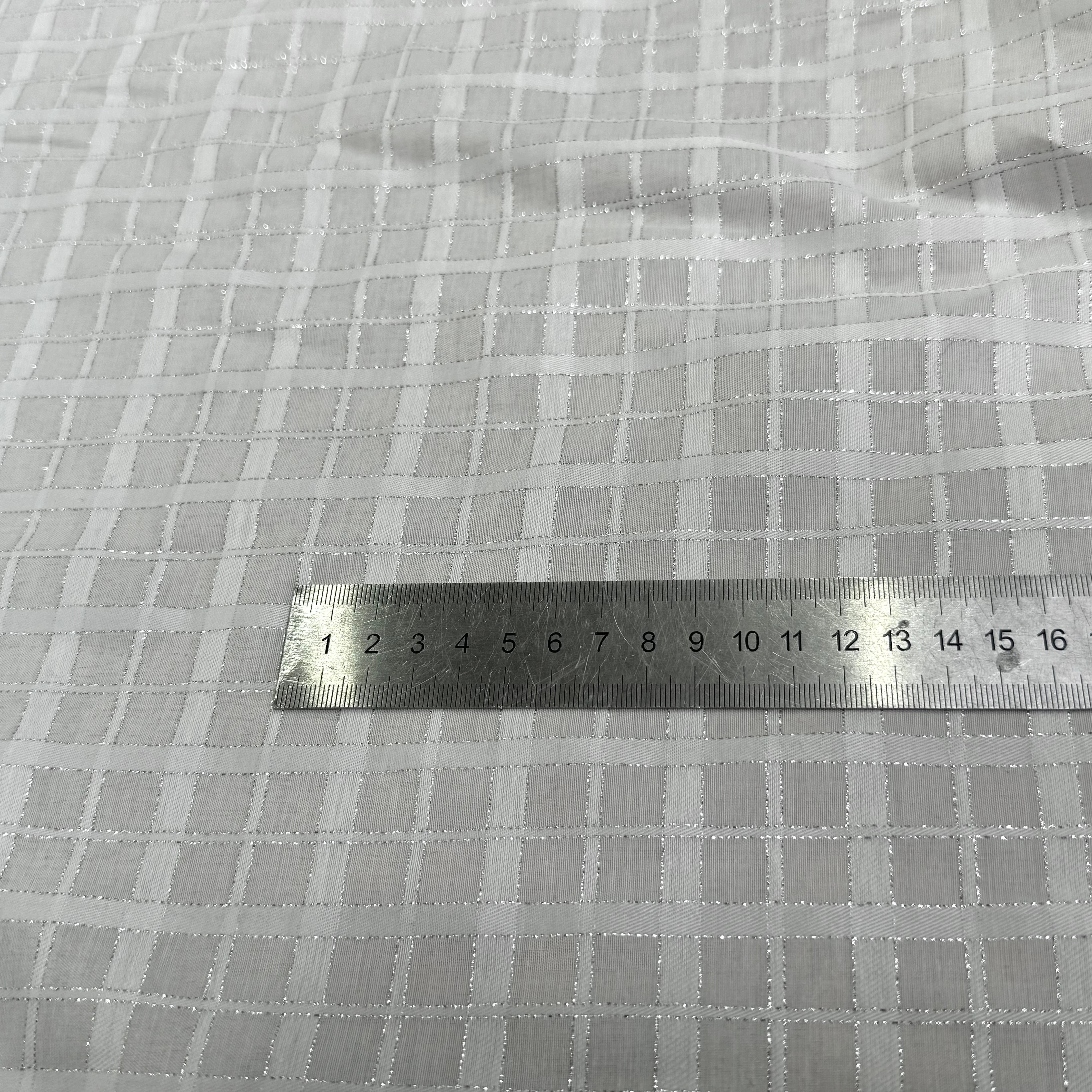 POPELINE POLYCOTON LUREX CARREAUX BLANC - My Little Coupon