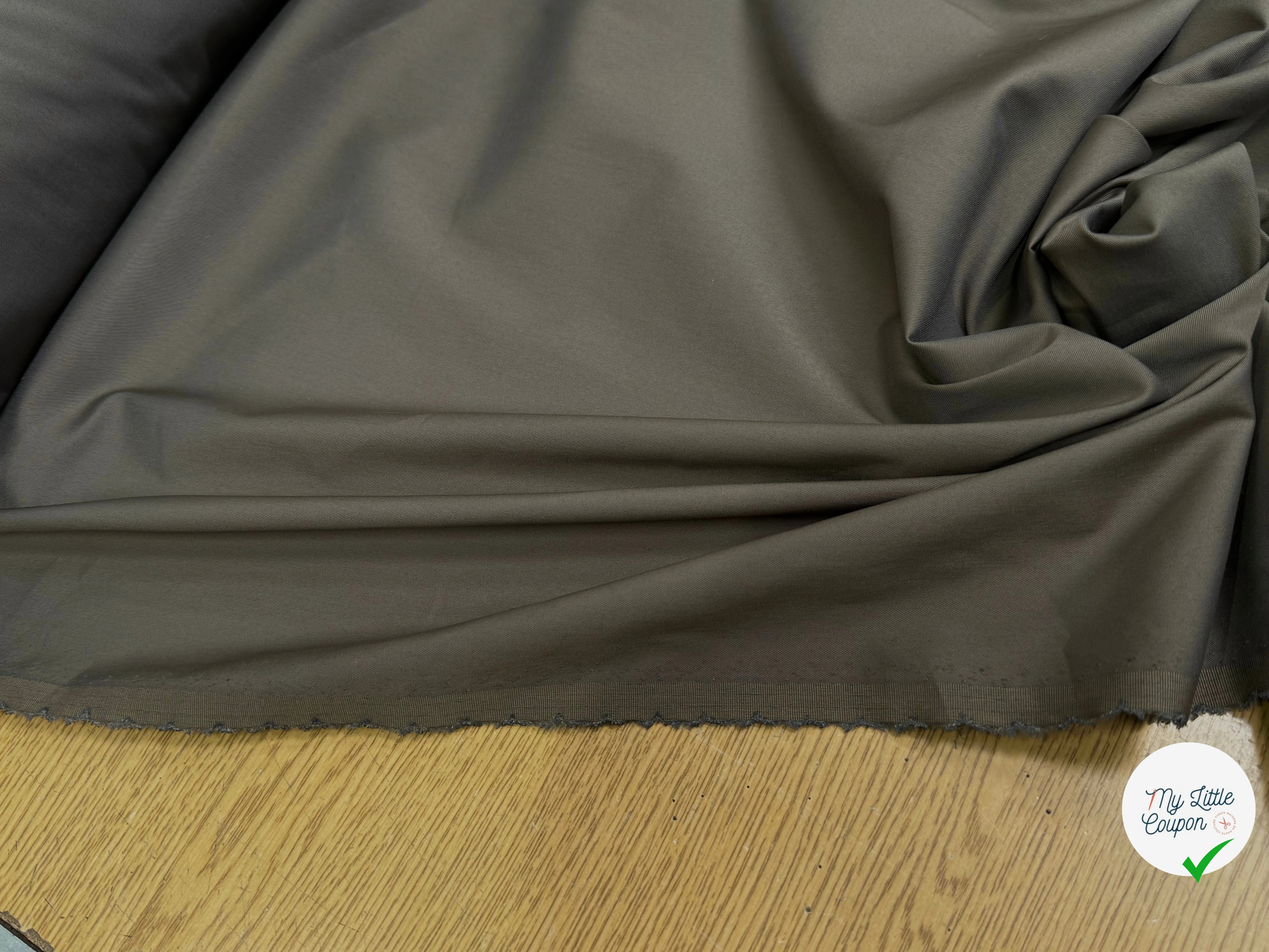 POPELINE SERGÉE POLYCOTON VERT OLIVE AGRÉABLE TOUCHER - My Little Coupon