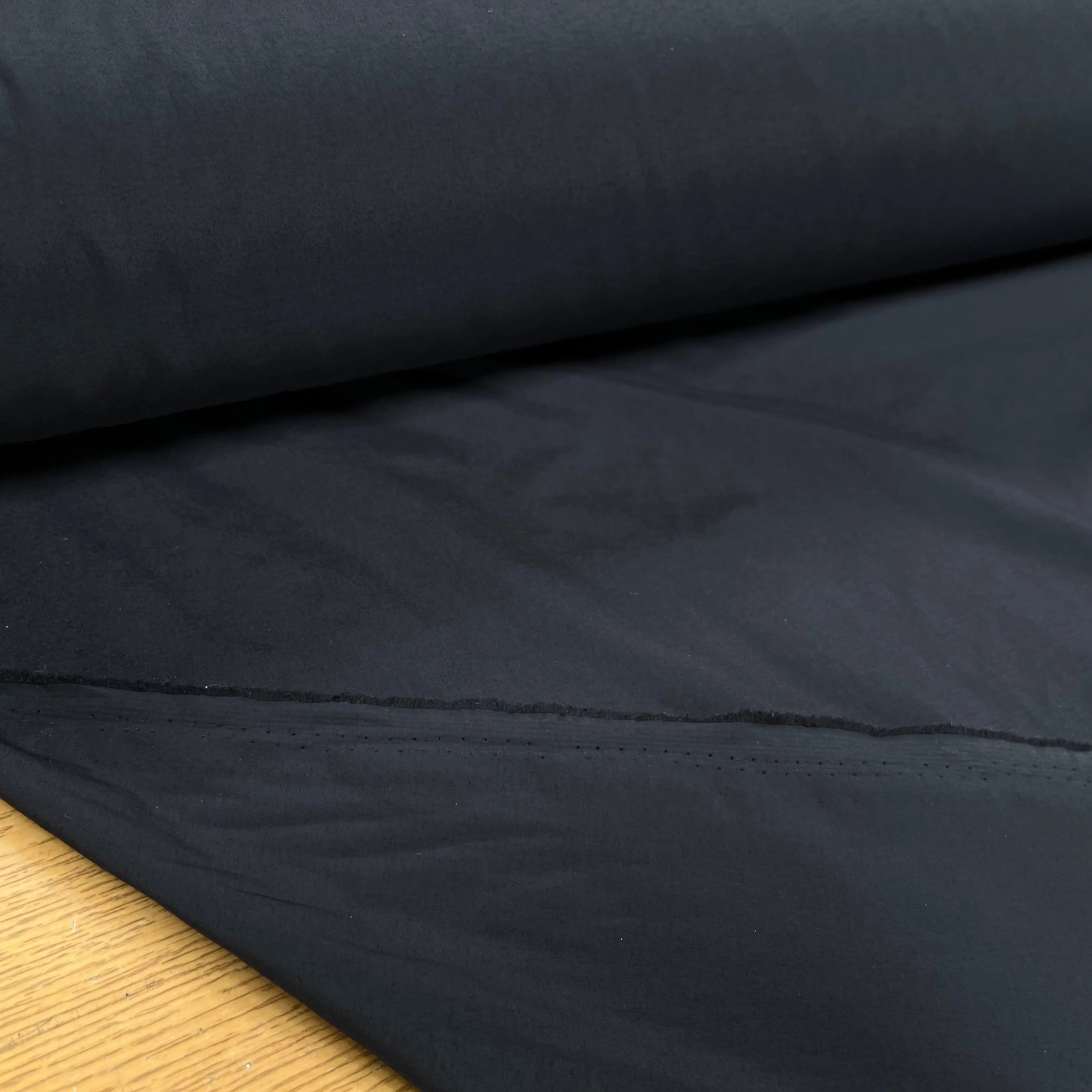 POPELINE UNIE NOIRE CRAQUANTE - My Little Coupon