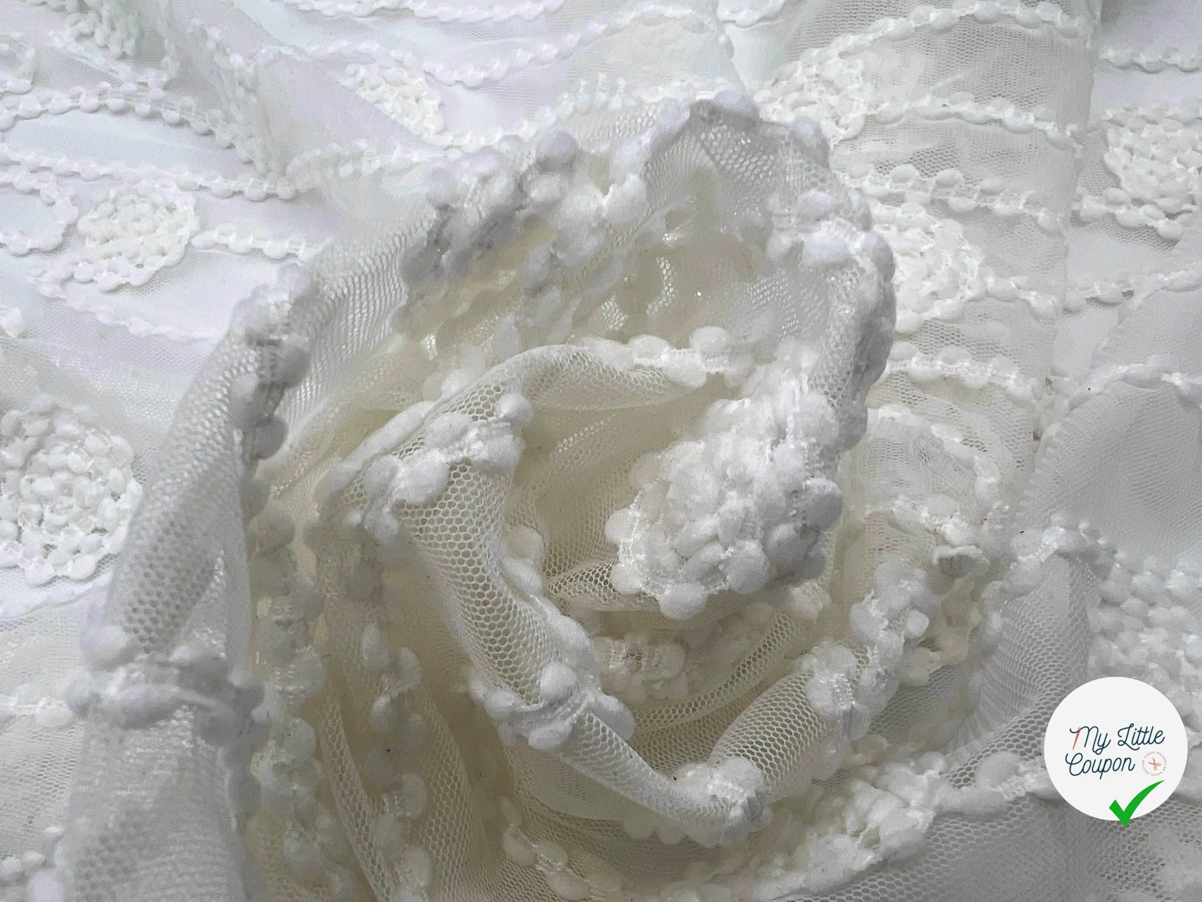 RÉSILLE BRODÉE ANNÉES FOLIES PERLÉE BLANC - coupon de tissu de 3 mètres - My Little Coupon - tissu - coudre
