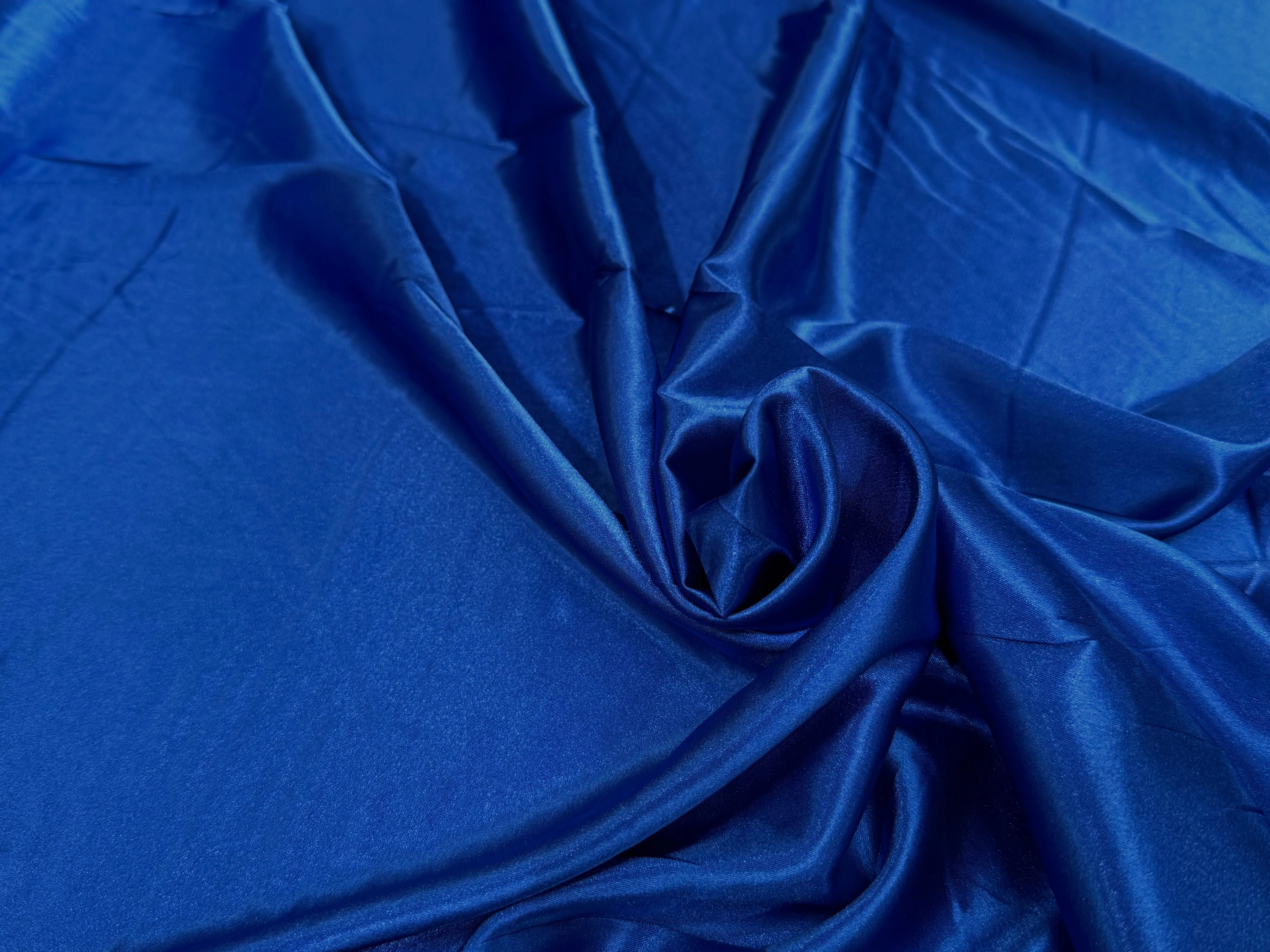 SATIN BLEU FLUIDE LÉGÈREMENT STRETCH - My Little Coupon